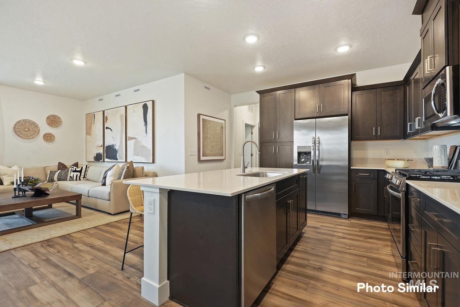 1844 N Big Star Ave Property Photo 7