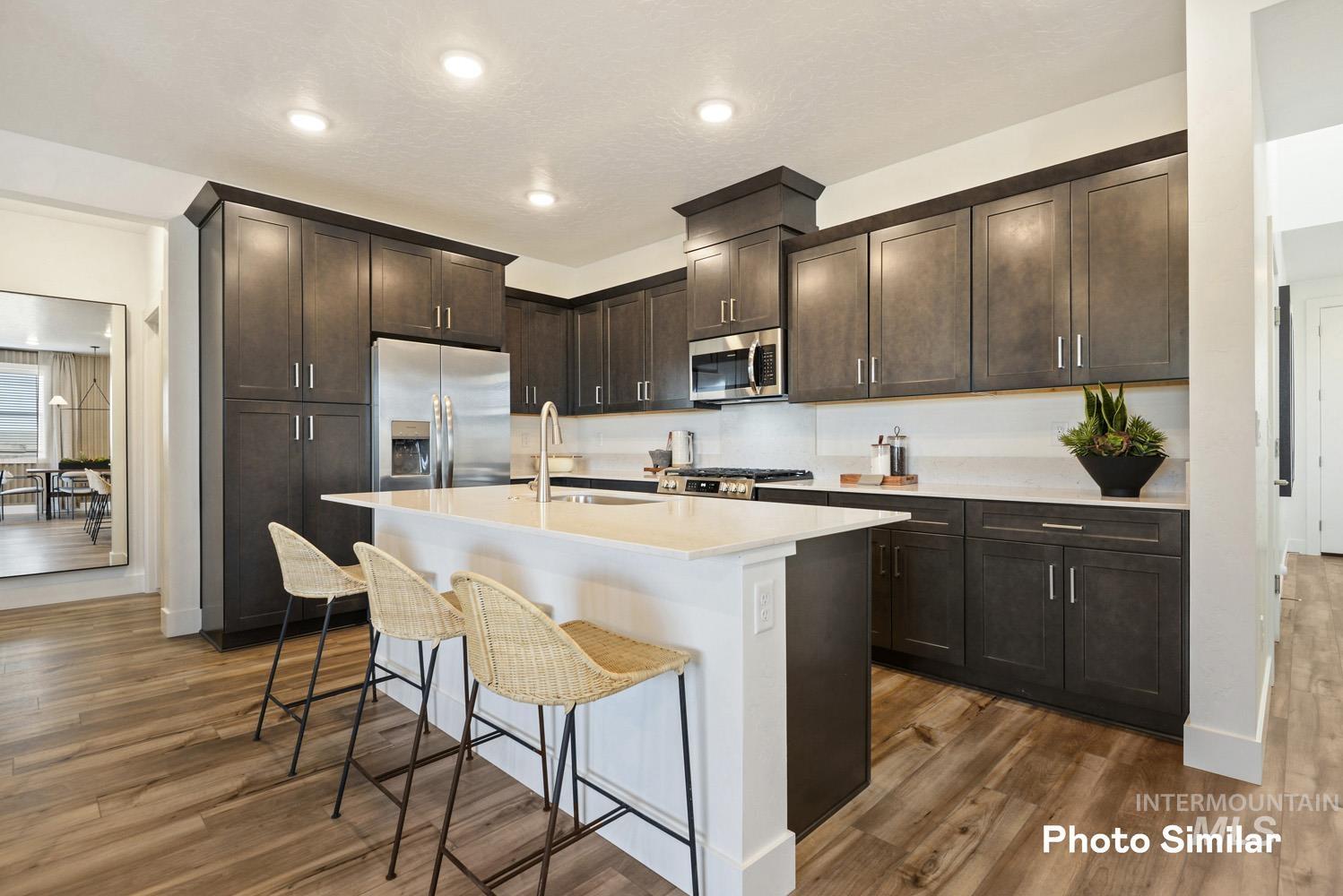 1844 N Big Star Ave Property Photo 8