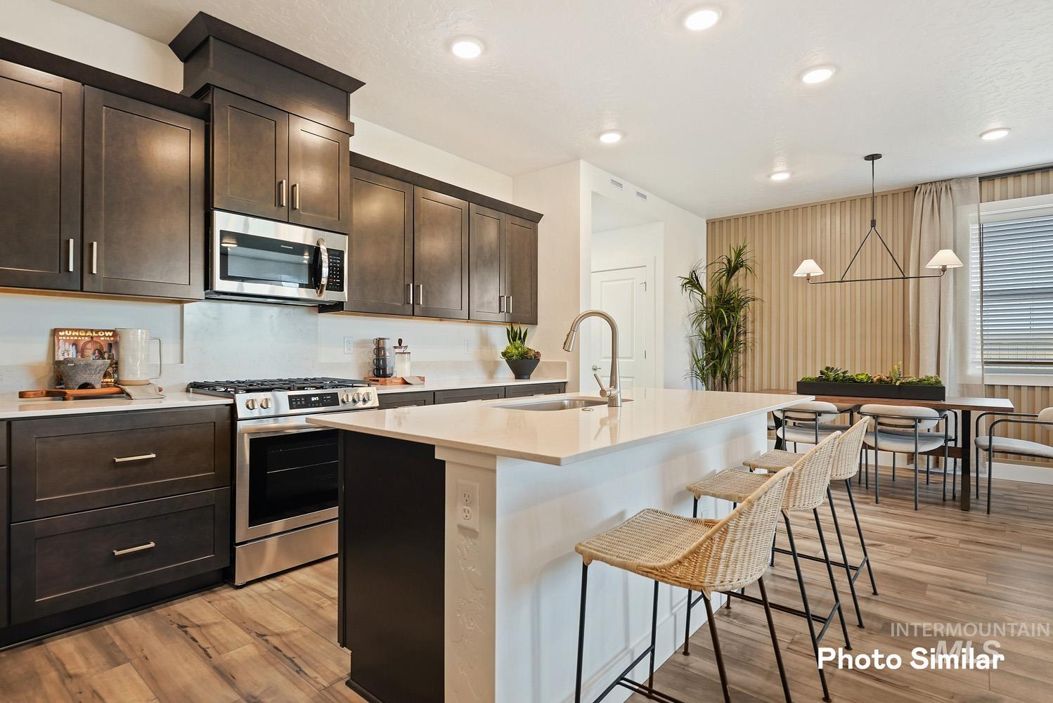 1844 N Big Star Ave Property Photo 9