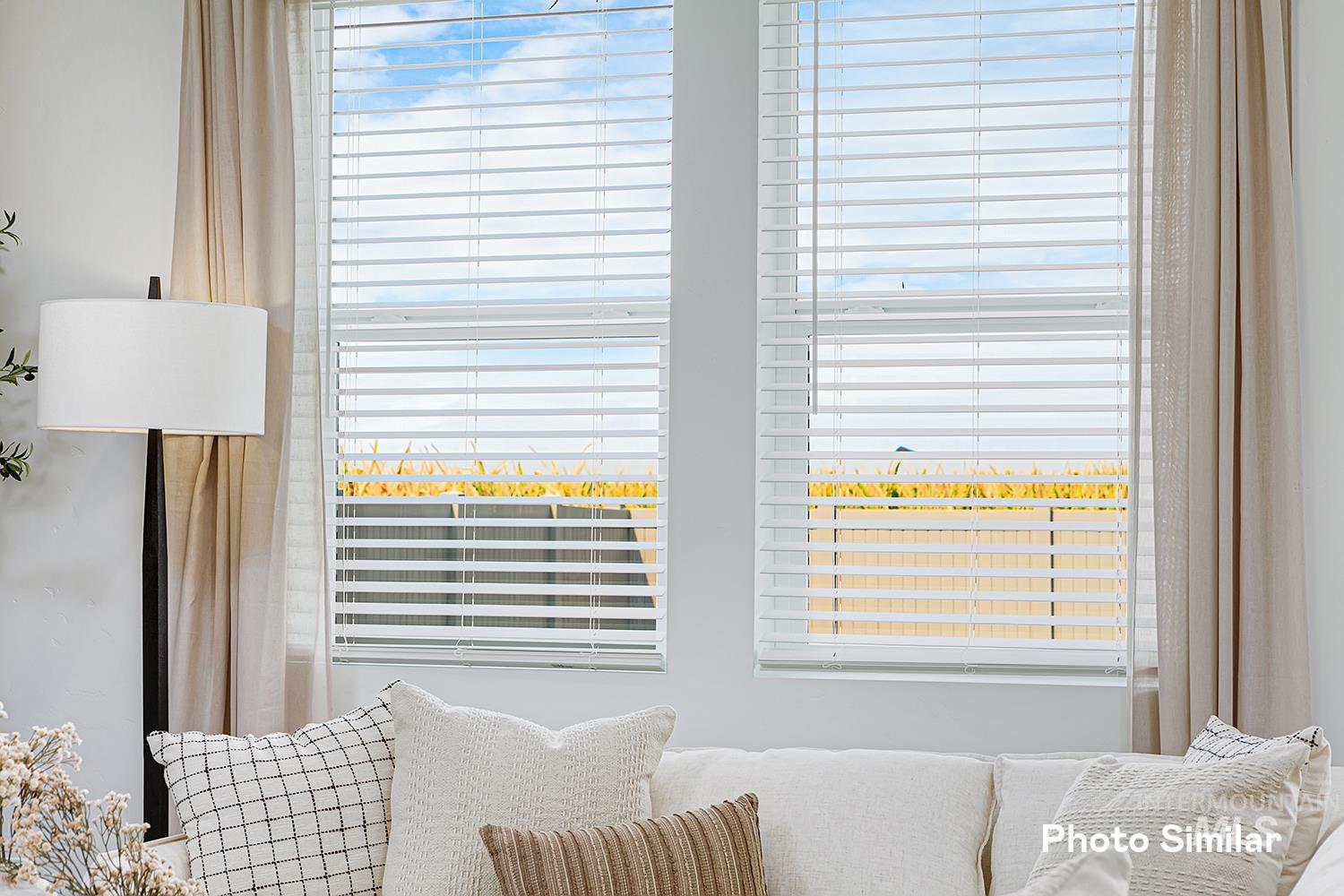 3994 N Creswell Ln Property Photo 9