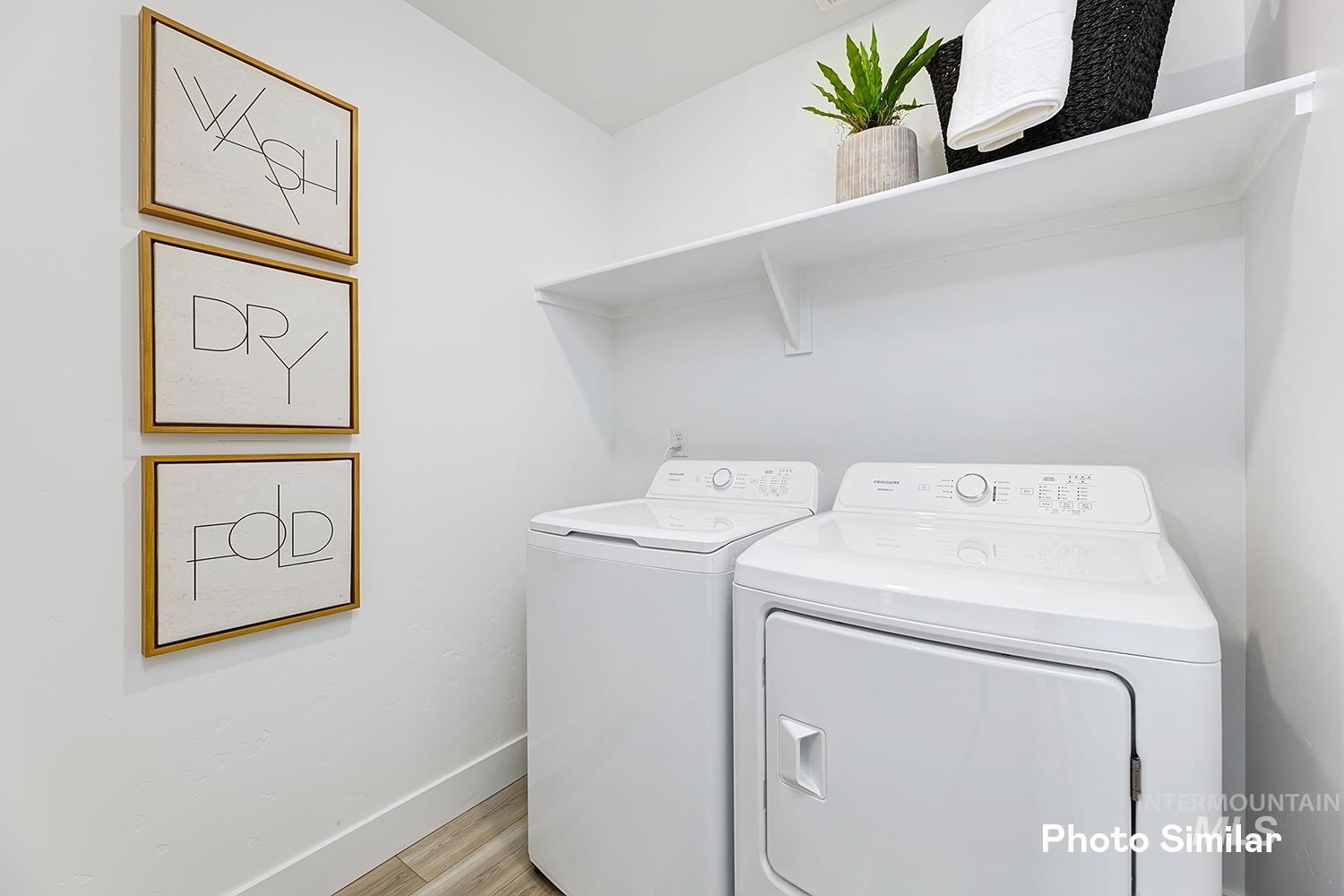 3994 N Creswell Ln Property Photo 23