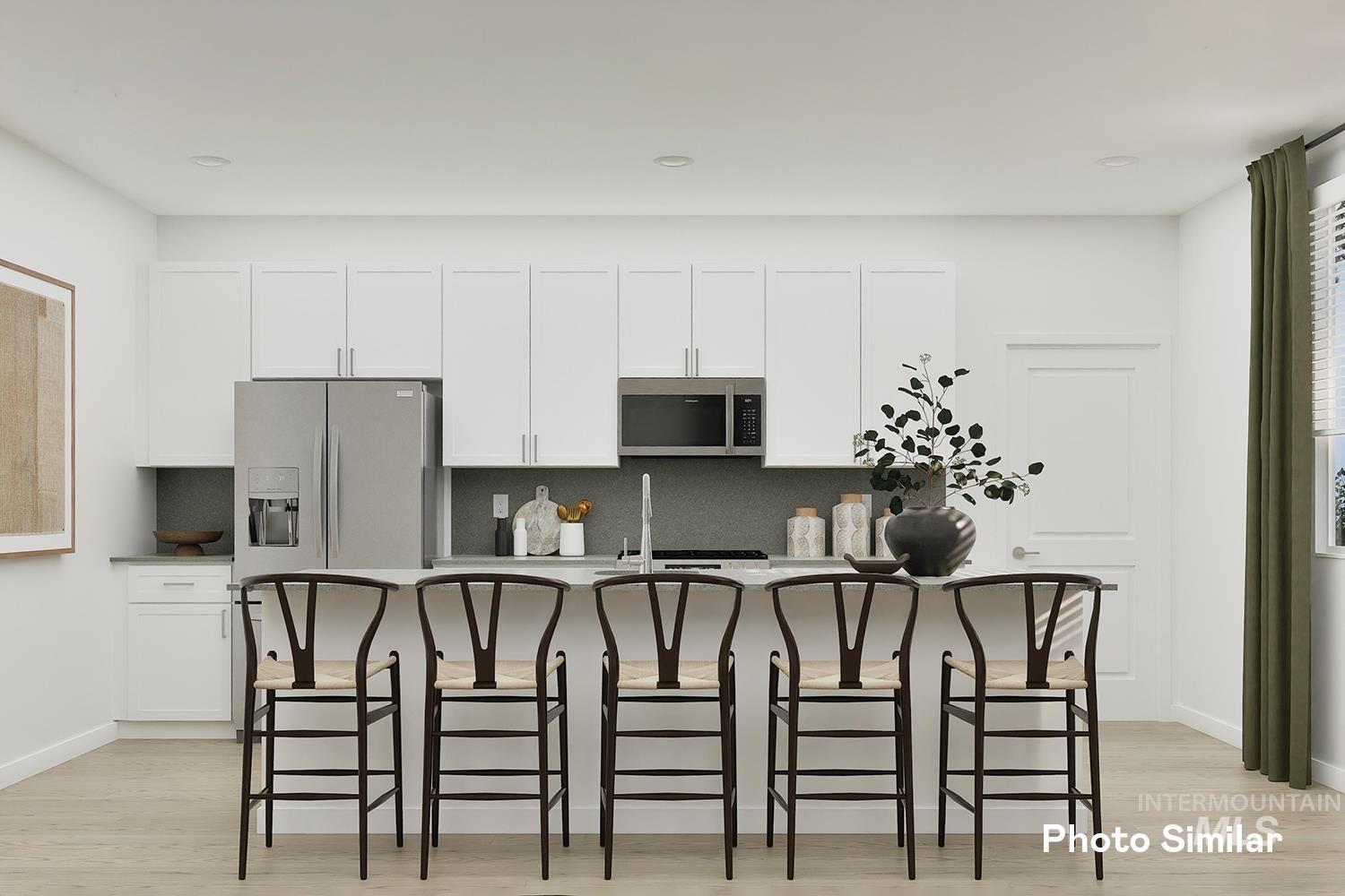 1353 S Sabrina Ave Property Photo 3