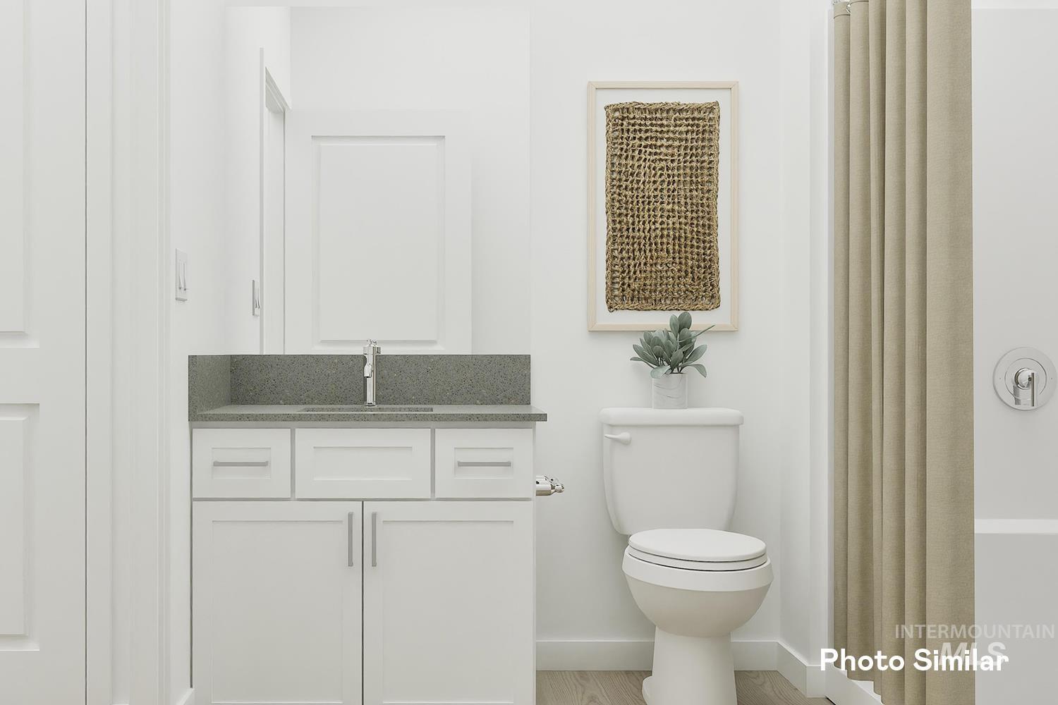 1353 S Sabrina Ave Property Photo 6