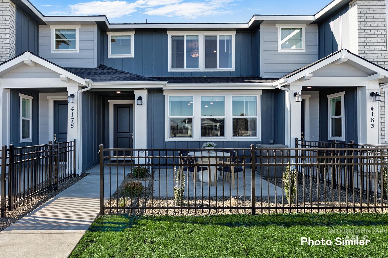 4105 W Steel Grey Ln Property Photo 3