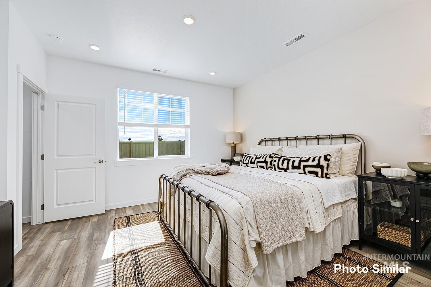 4411 Portofino Way Property Photo 22