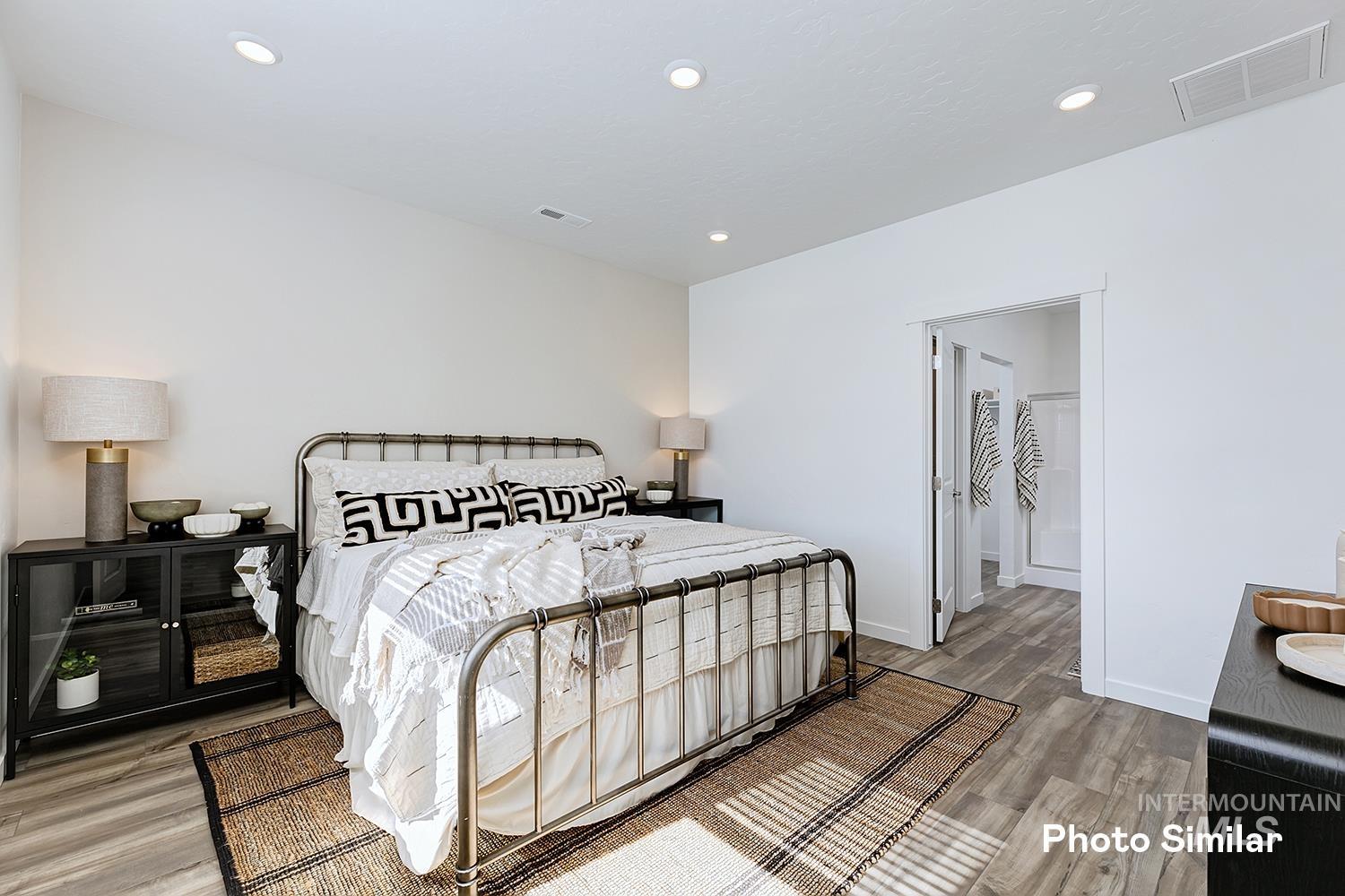 4411 Portofino Way Property Photo 23