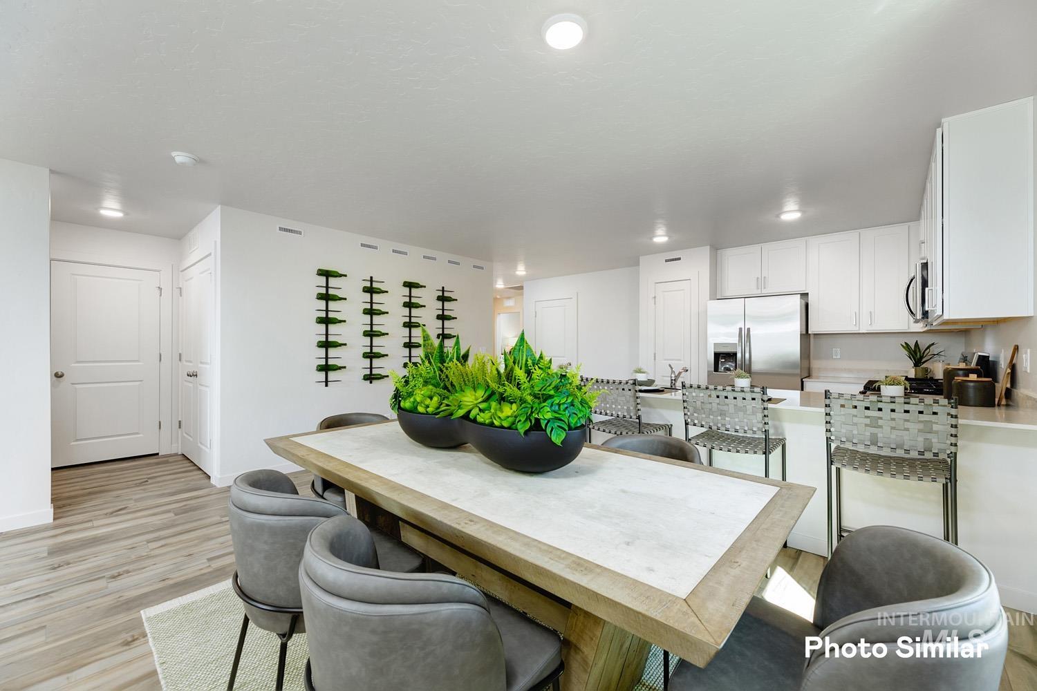 18410 N Sparkleberry Ave Property Photo 9