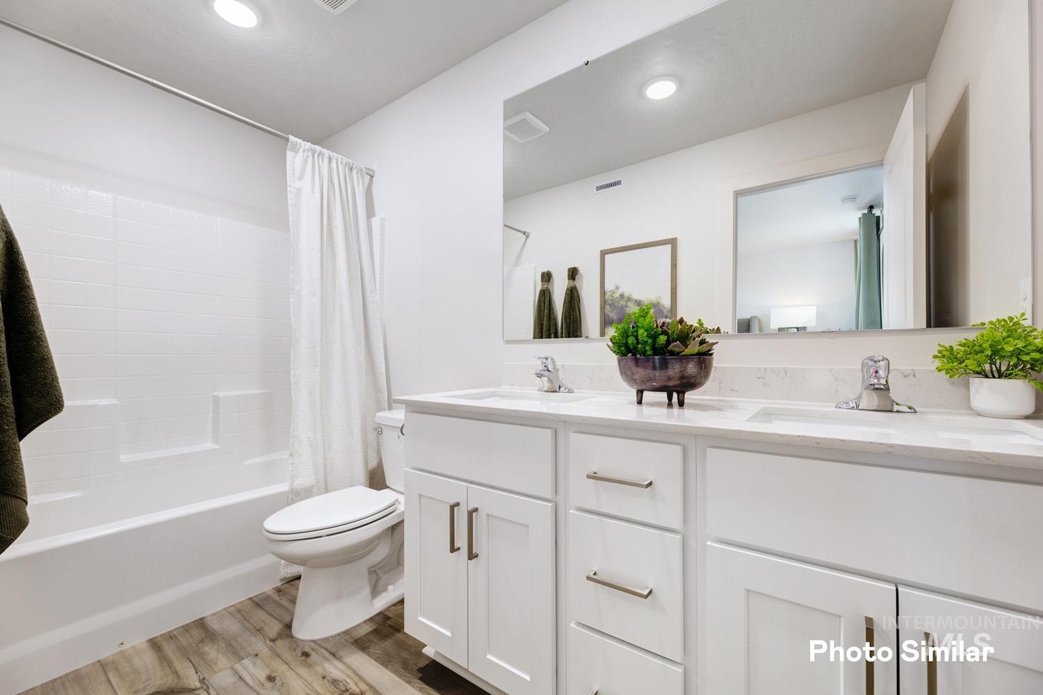 18410 N Sparkleberry Ave Property Photo 16