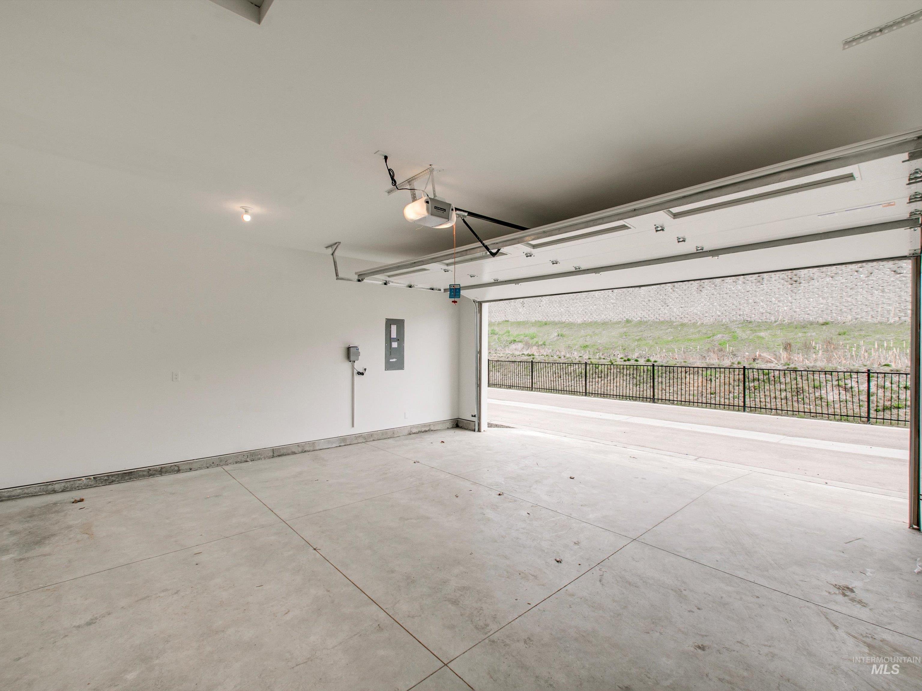 1664 E Cutgrass Ln Property Photo 20