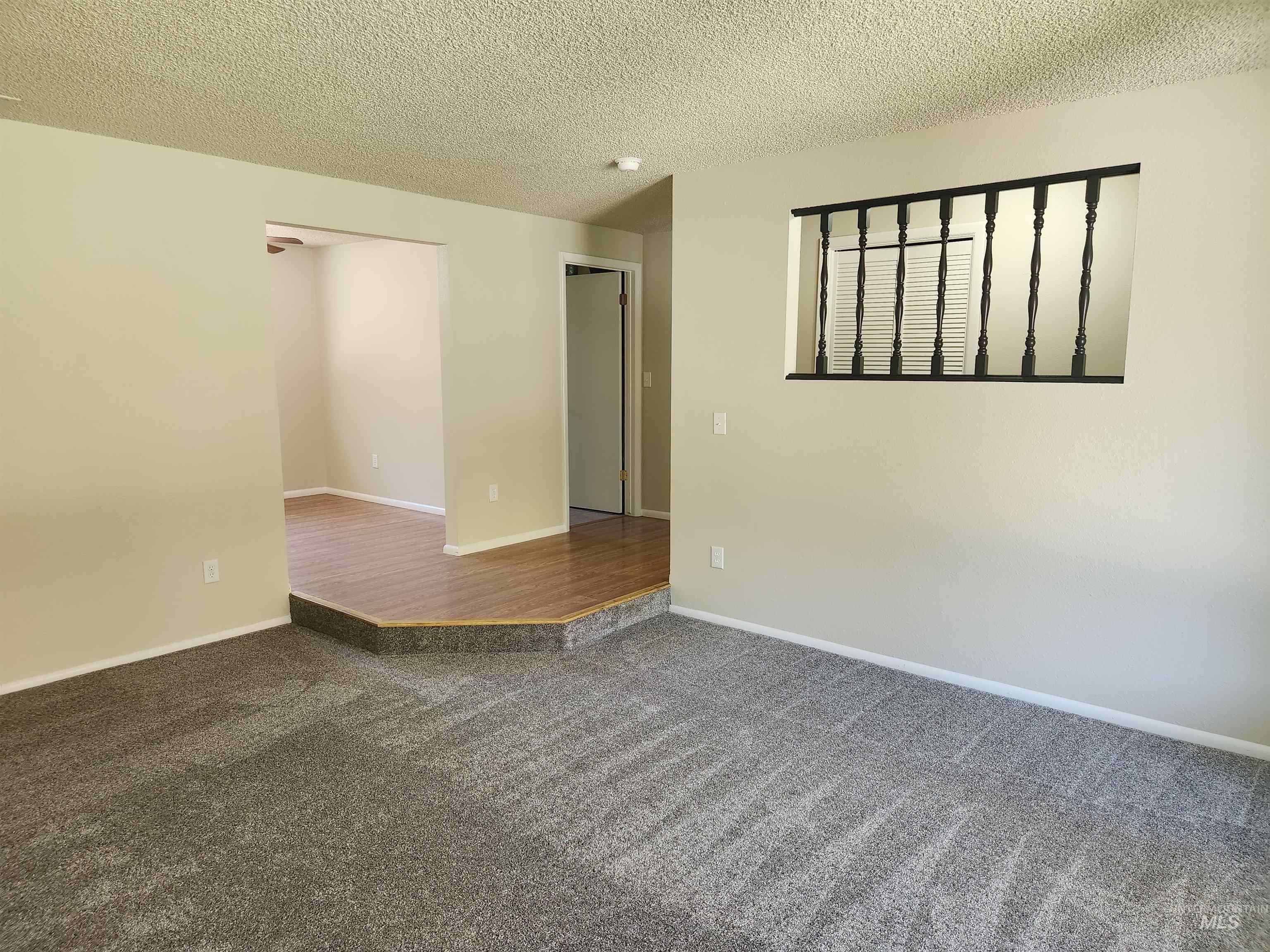 5311 N Marcliffe Property Photo 3