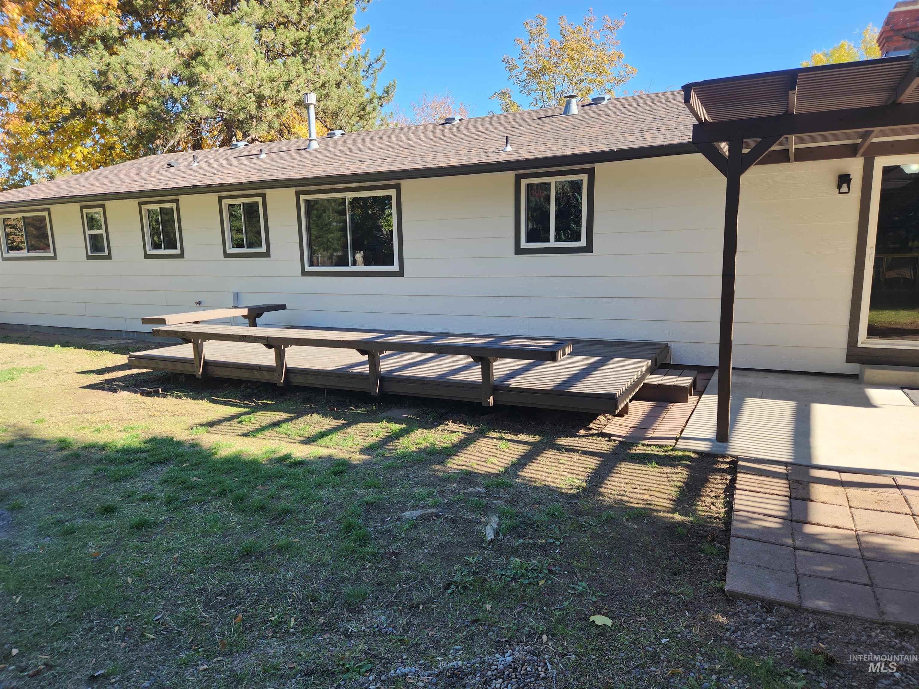 5311 N Marcliffe Property Photo 17