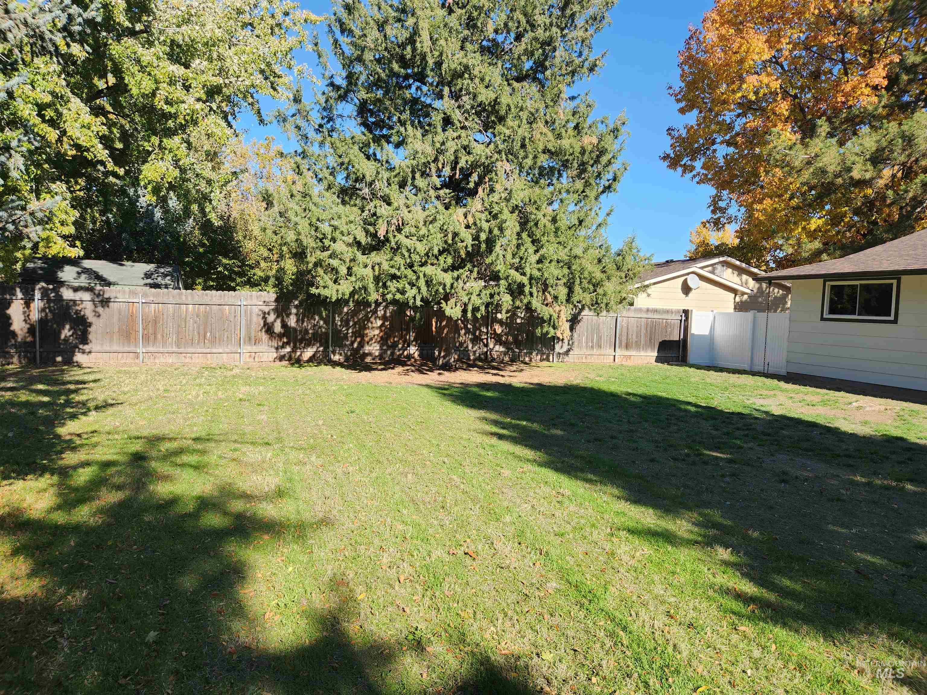 5311 N Marcliffe Property Photo 22