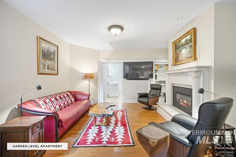 1519 W Jefferson St Property Photo 21