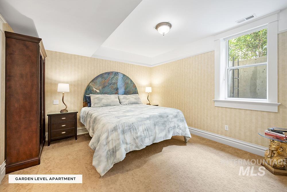 1519 W Jefferson St Property Photo 22