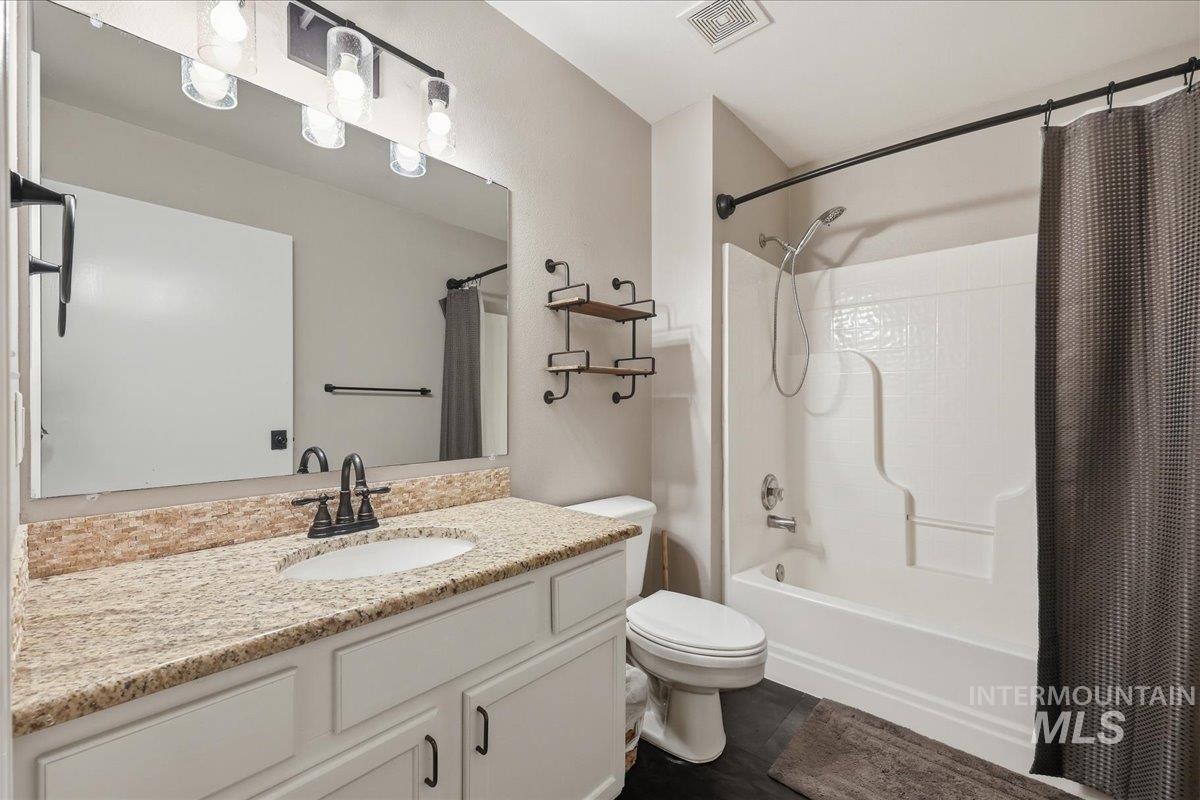 3293 W Twin View Ln Property Photo 28