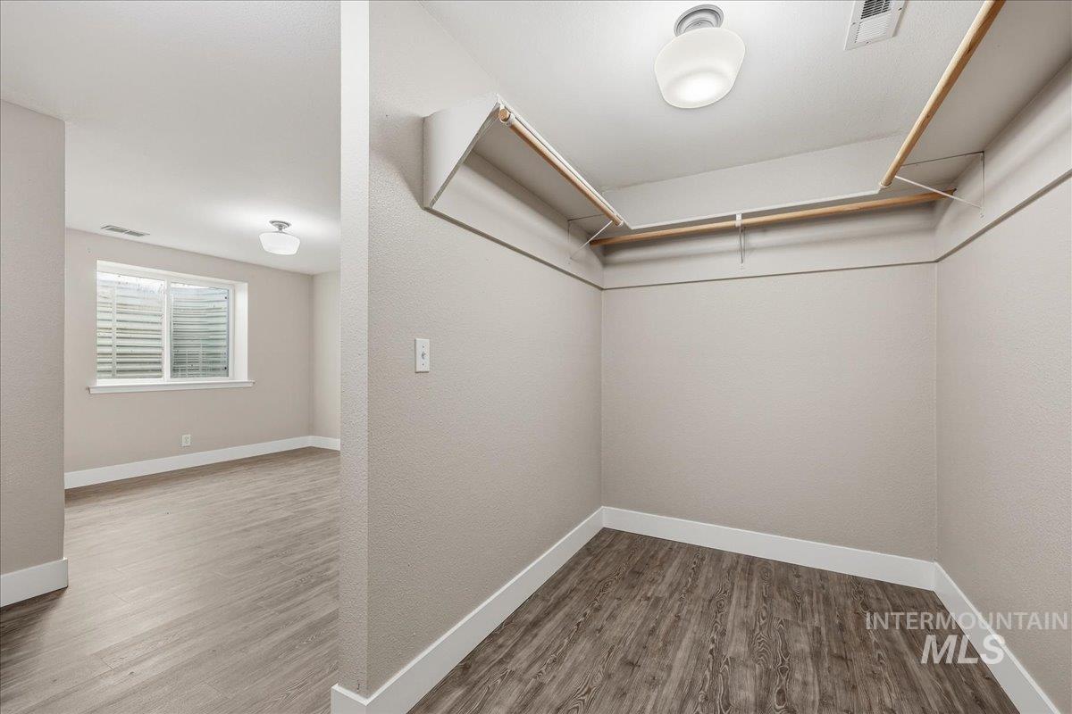 3293 W Twin View Ln Property Photo 33