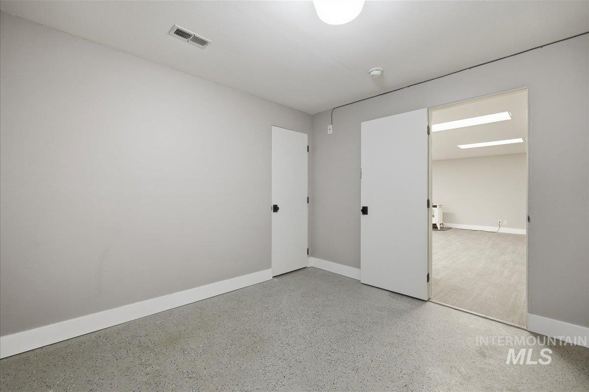 3293 W Twin View Ln Property Photo 35