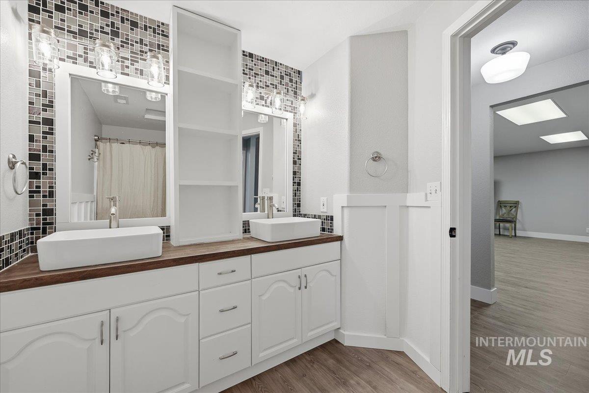 3293 W Twin View Ln Property Photo 36