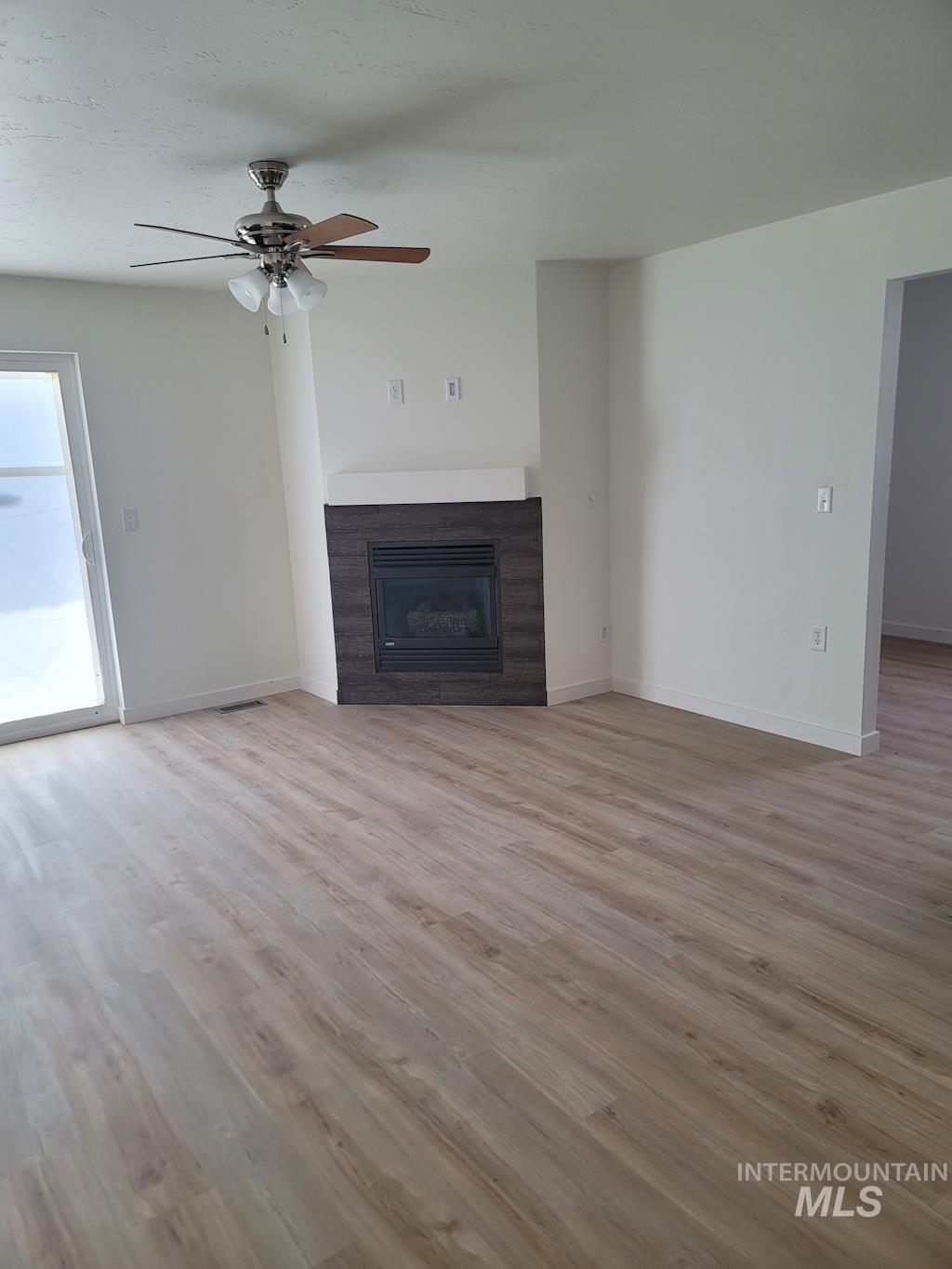 939 Craven Ave Property Photo 16