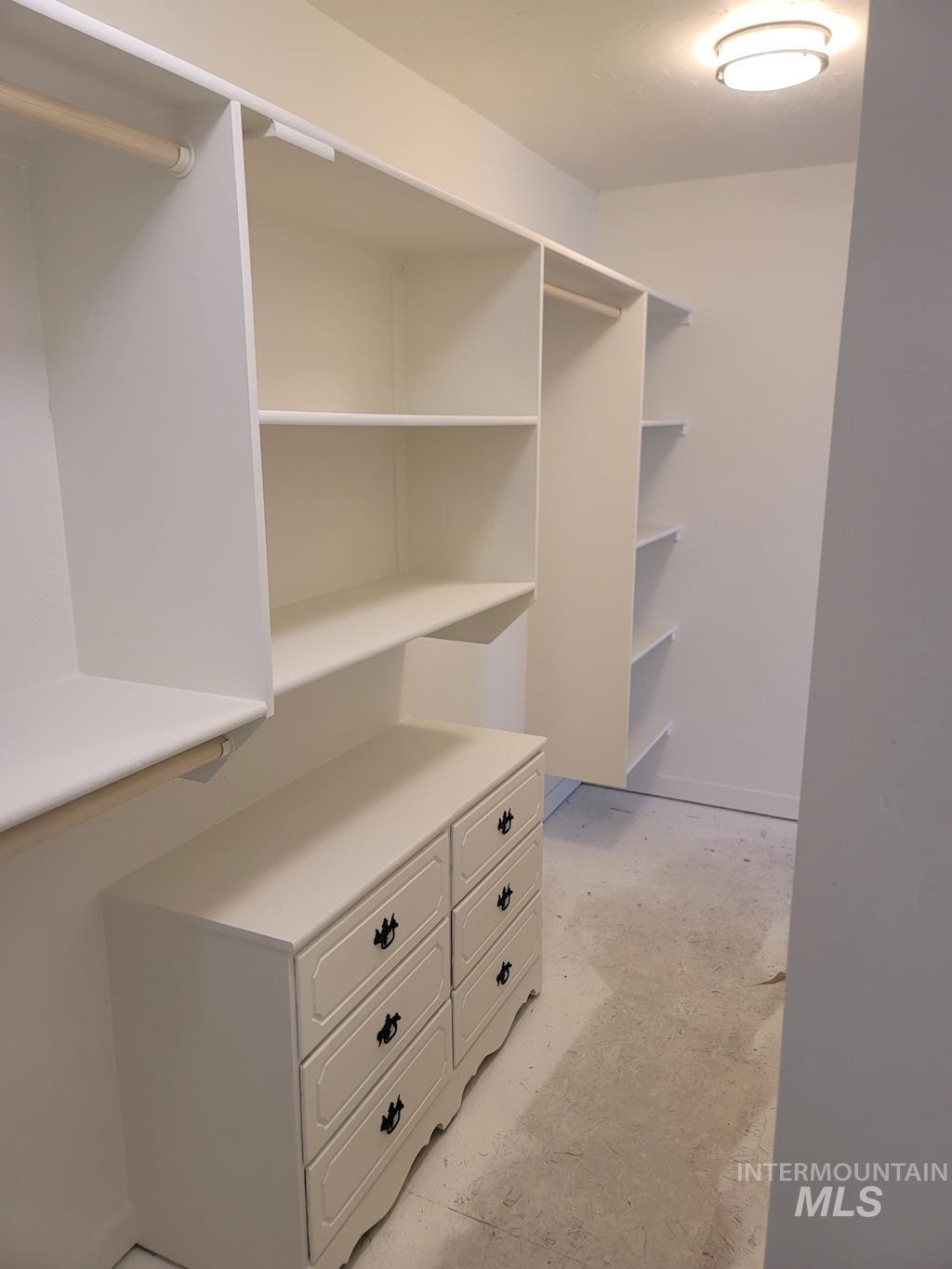 939 Craven Ave Property Photo 20