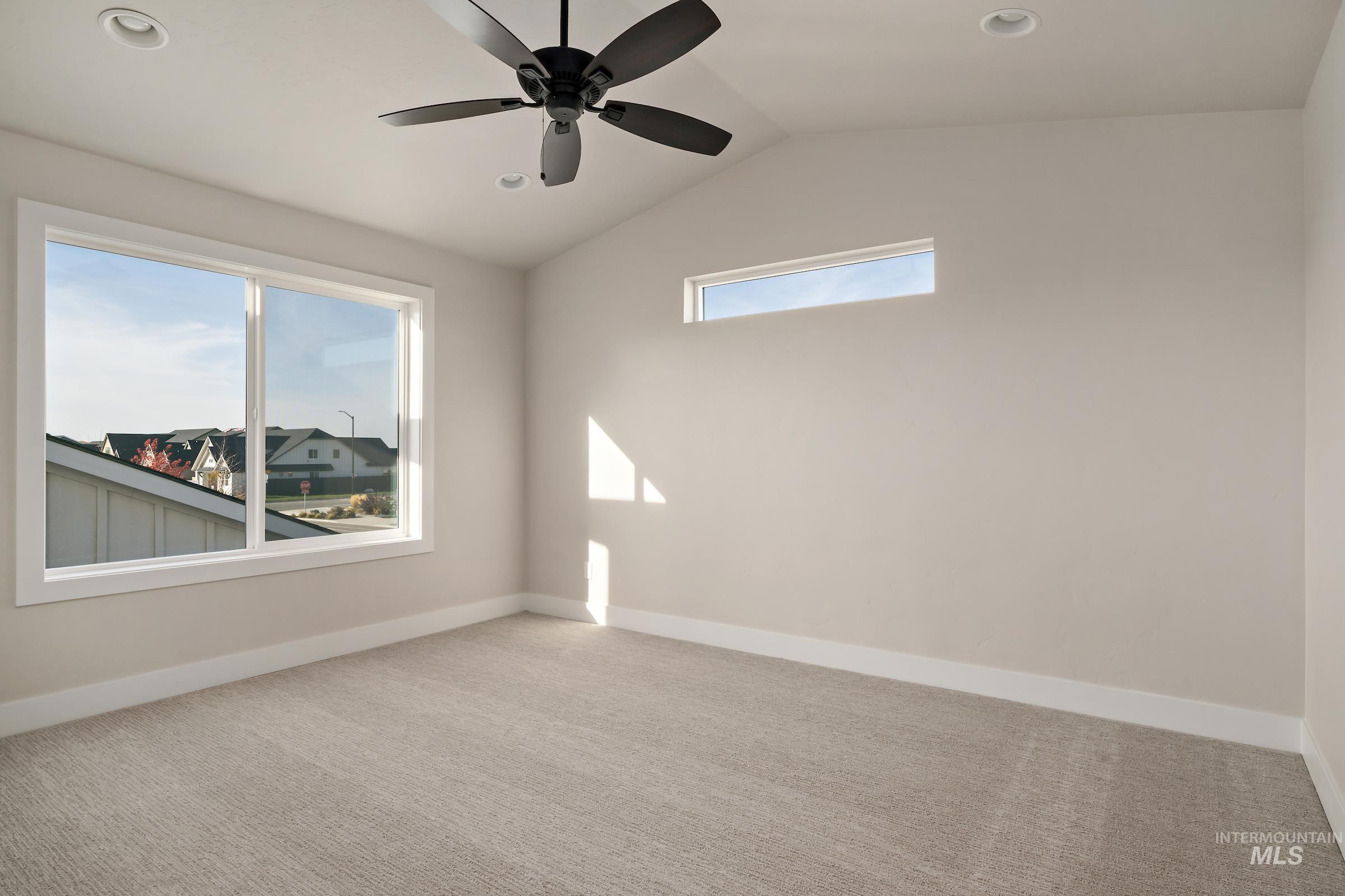 6037 S Hope Ave Property Photo 20