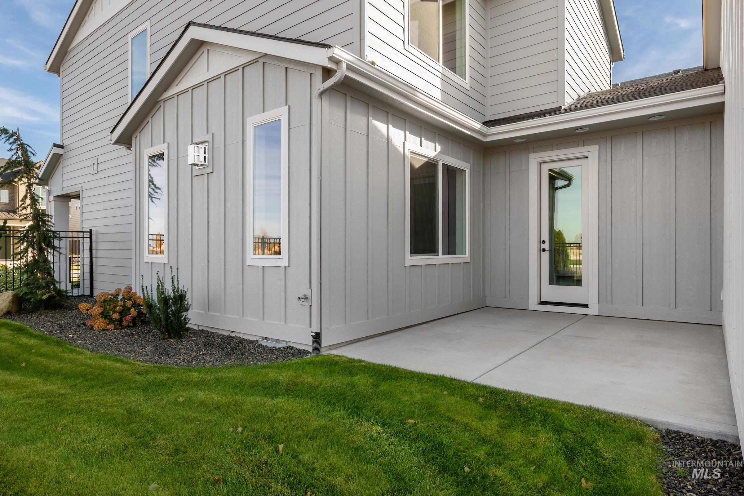 6037 S Hope Ave Property Photo 28