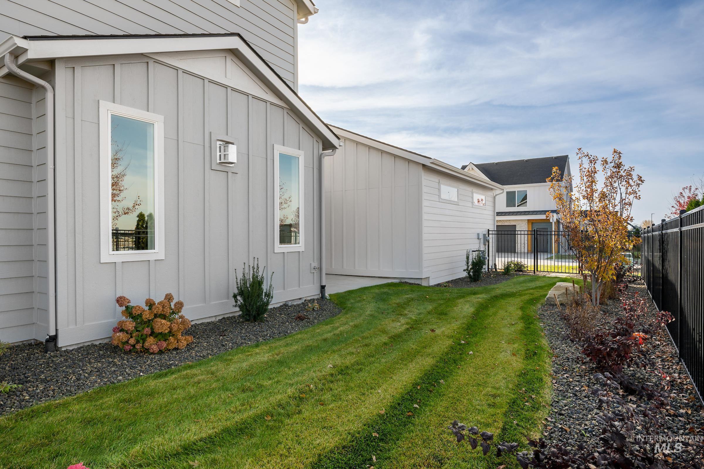 6037 S Hope Ave Property Photo 29