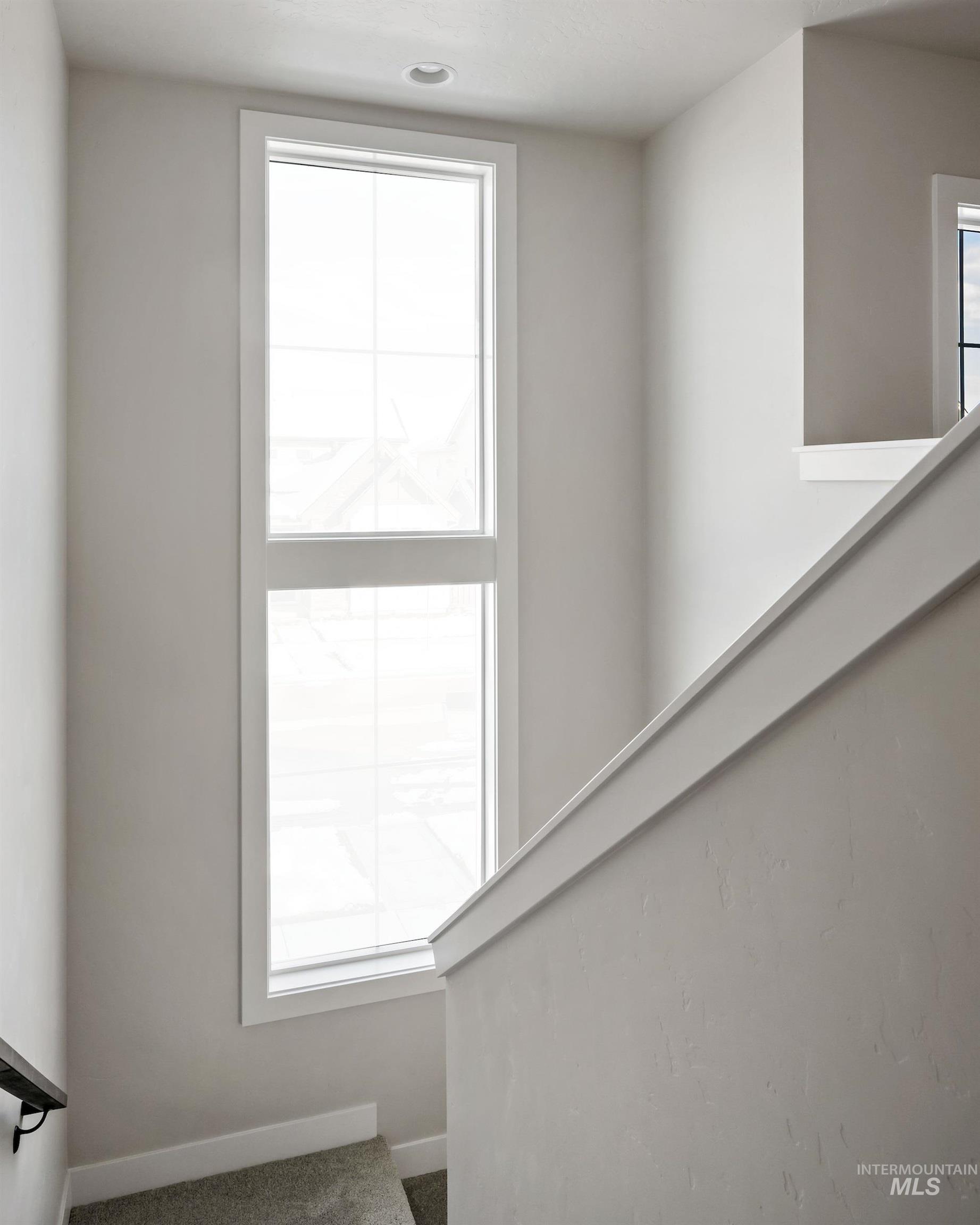 6085 S Hope Ave Property Photo 16