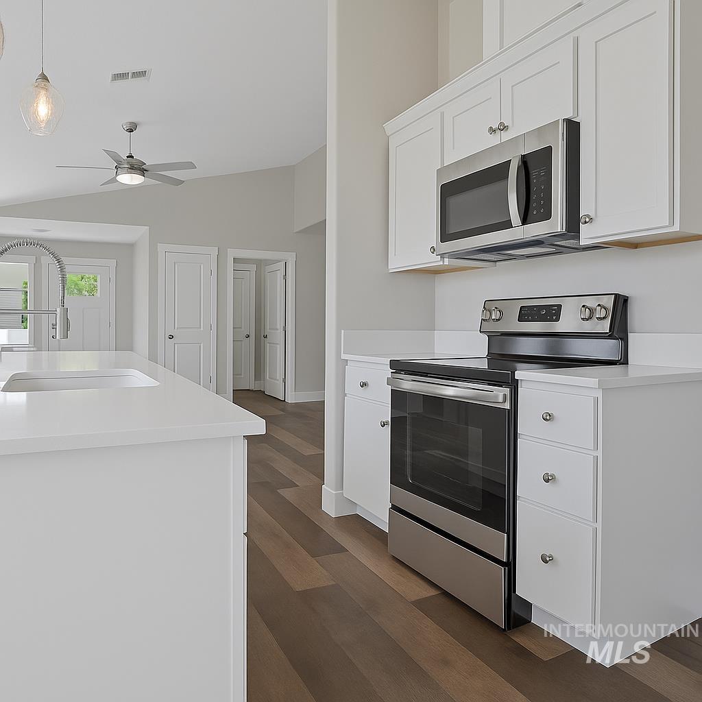 Tbd Lot 10 H Oregon Ave Property Photo 3