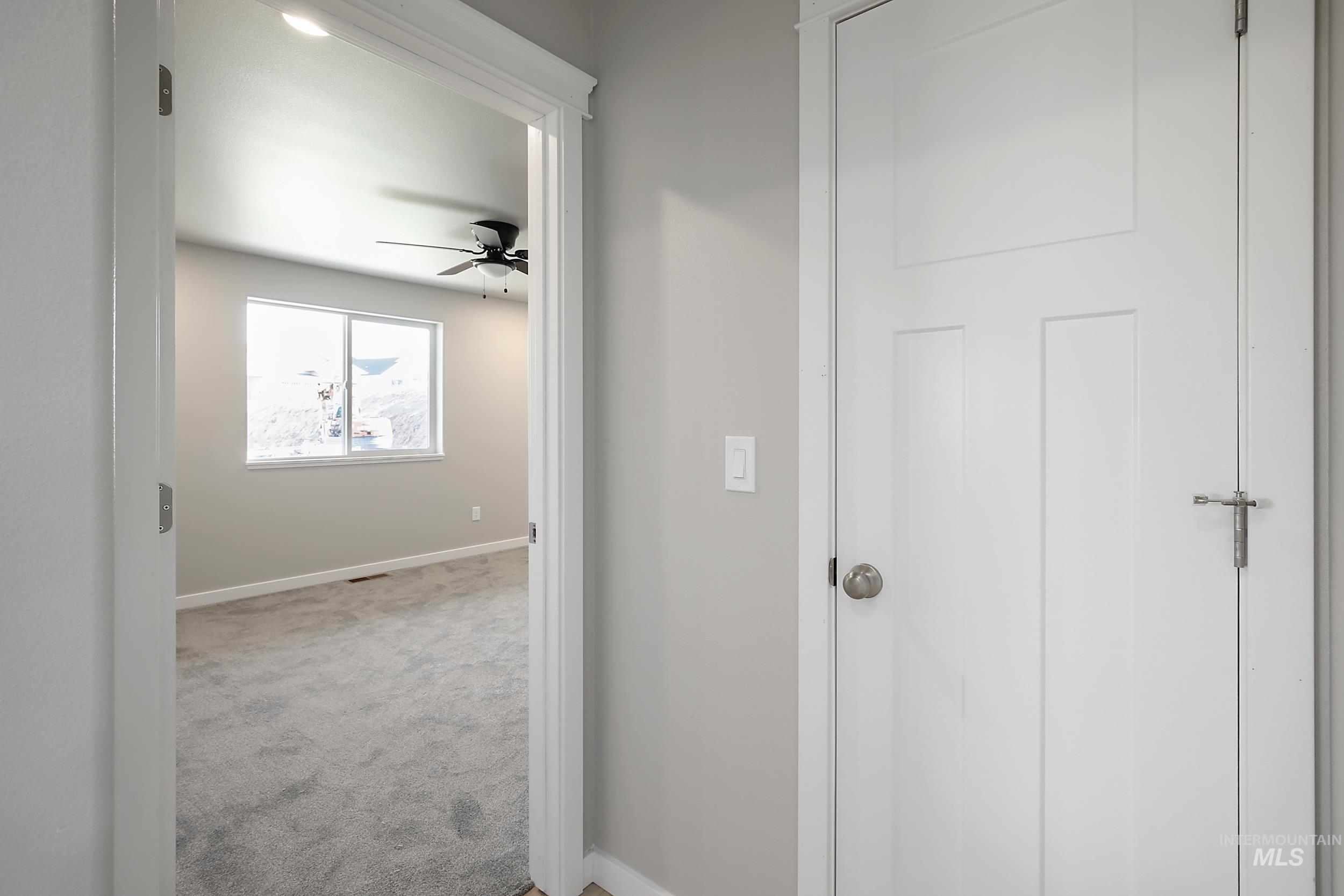 1736 Golden Hills Dr Property Photo 18