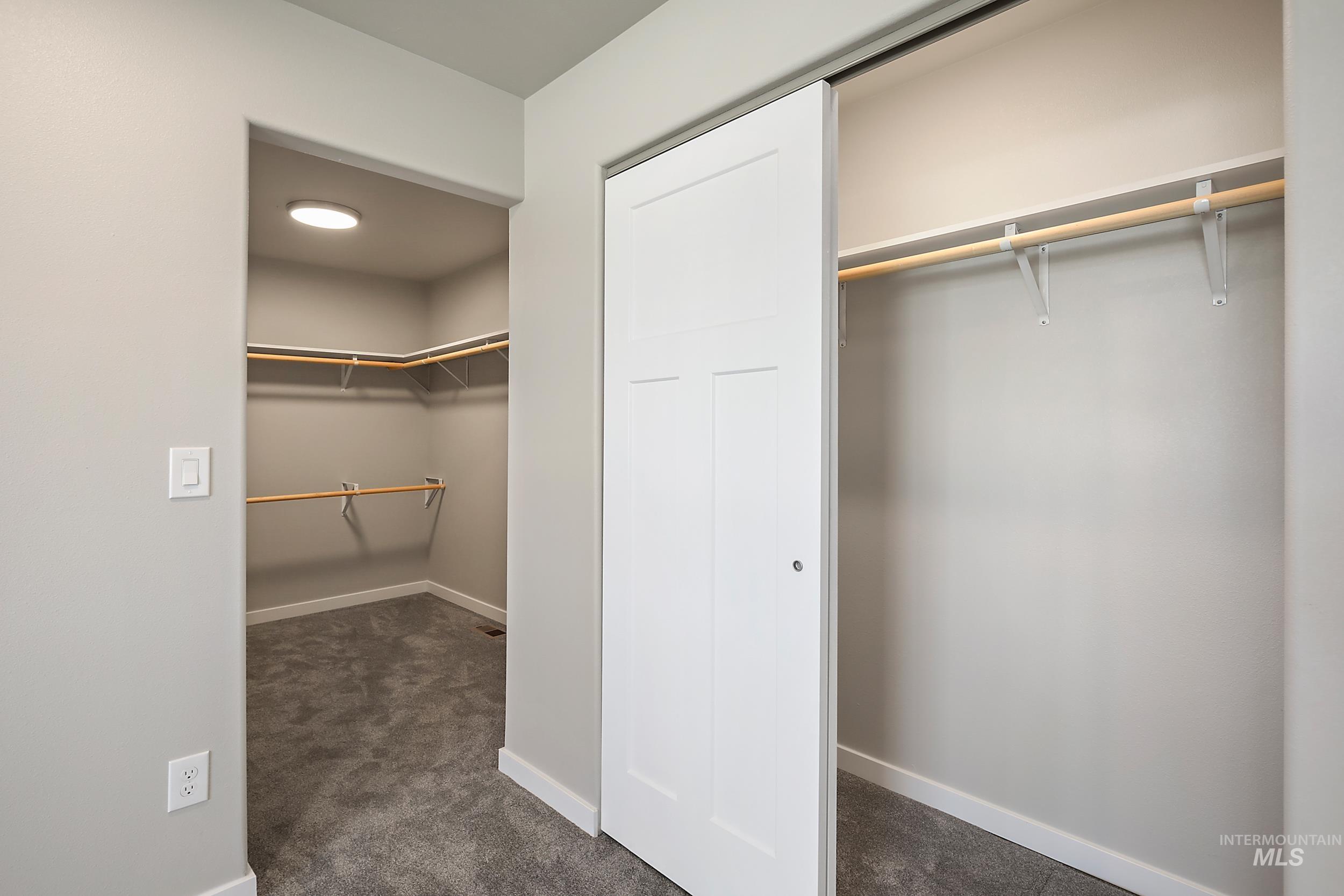 1736 Golden Hills Dr Property Photo 22