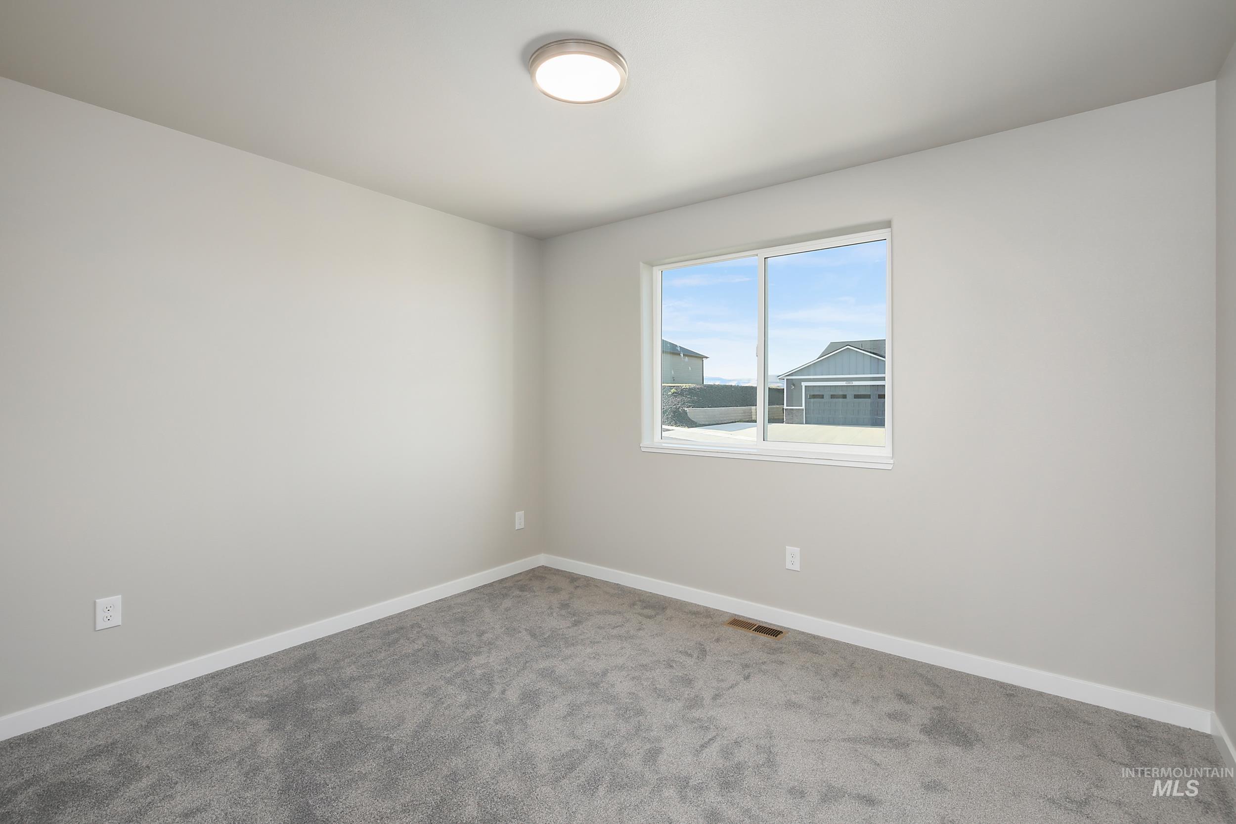 1736 Golden Hills Dr Property Photo 27