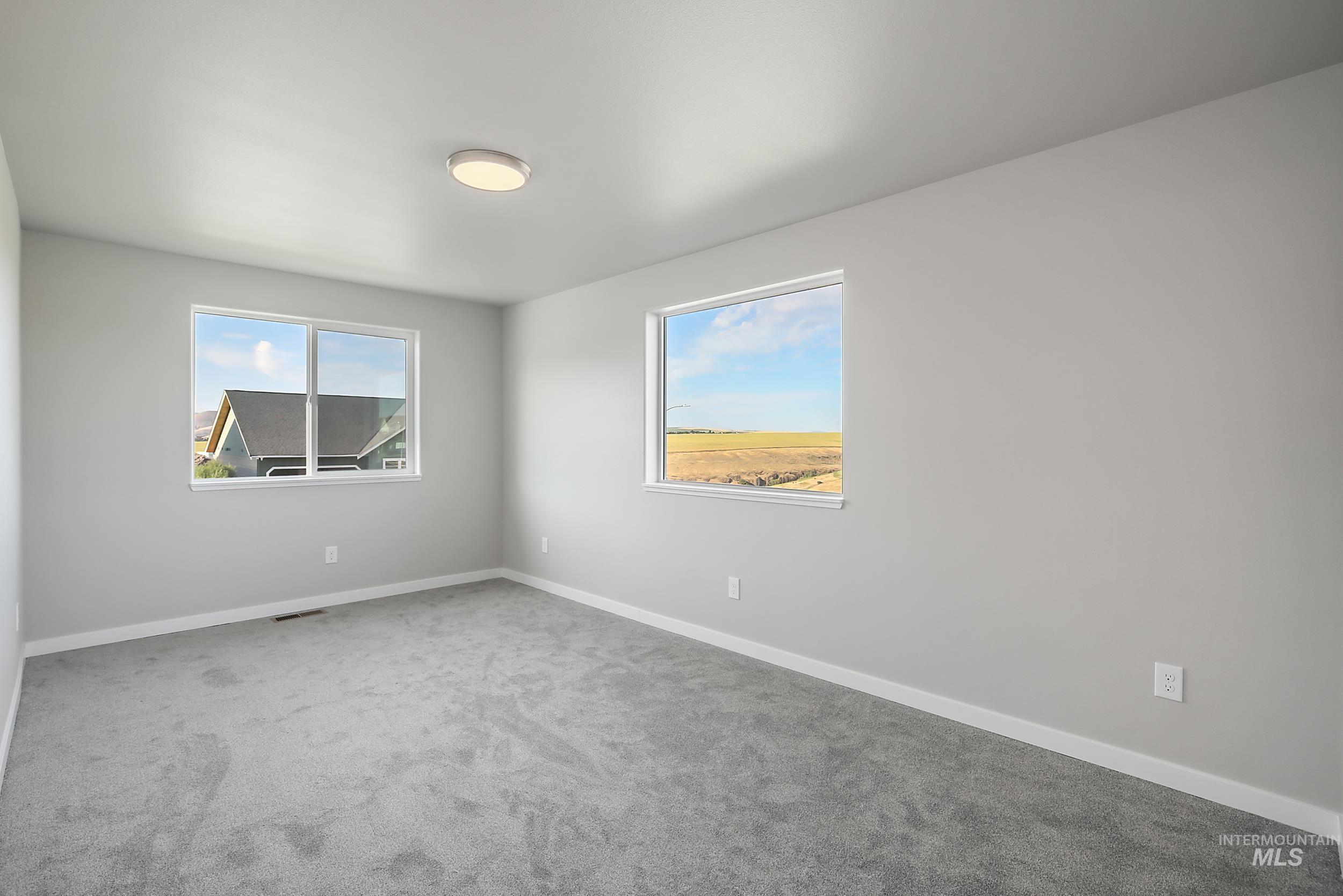 1736 Golden Hills Dr Property Photo 31