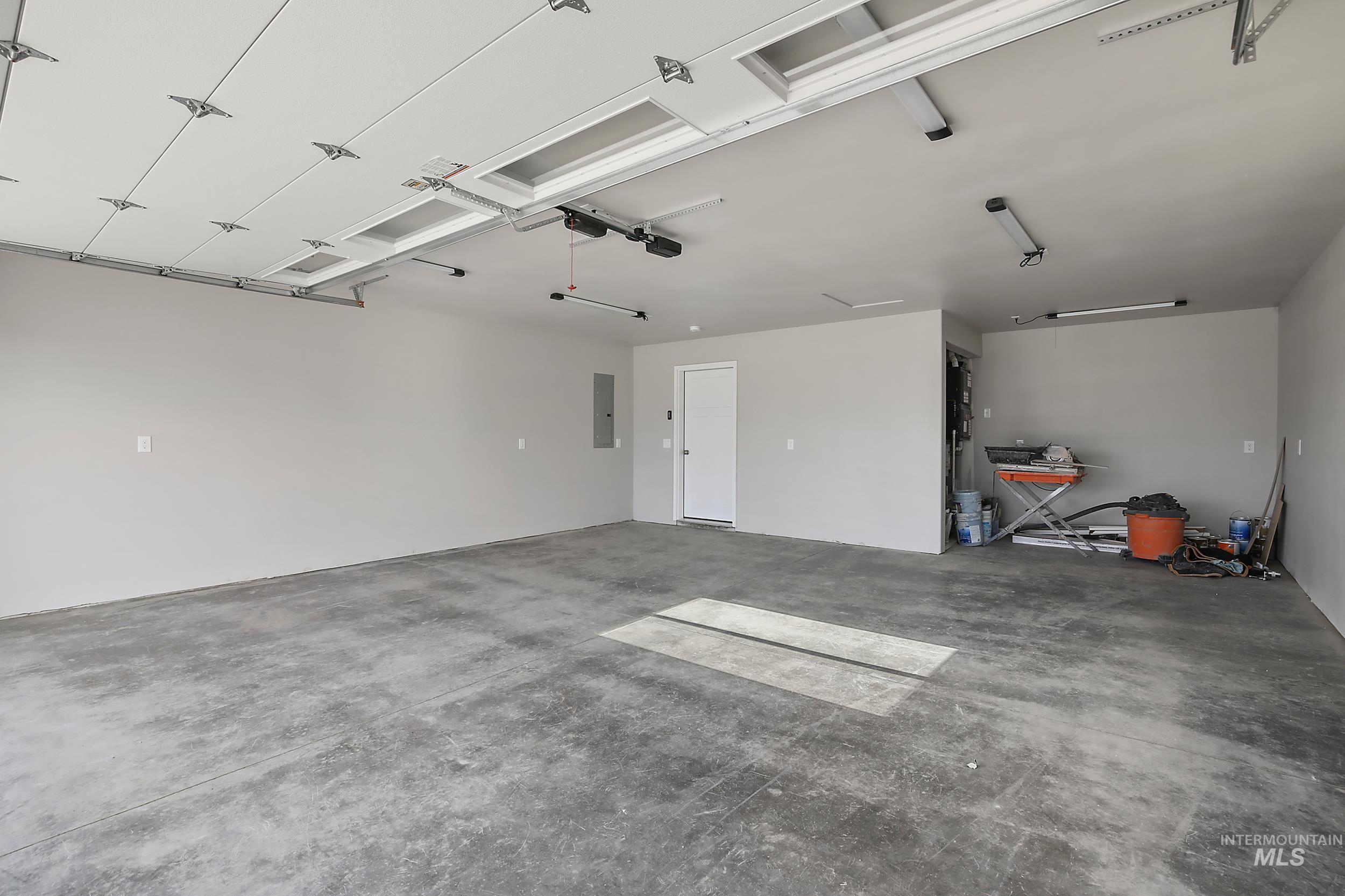 1736 Golden Hills Dr Property Photo 36