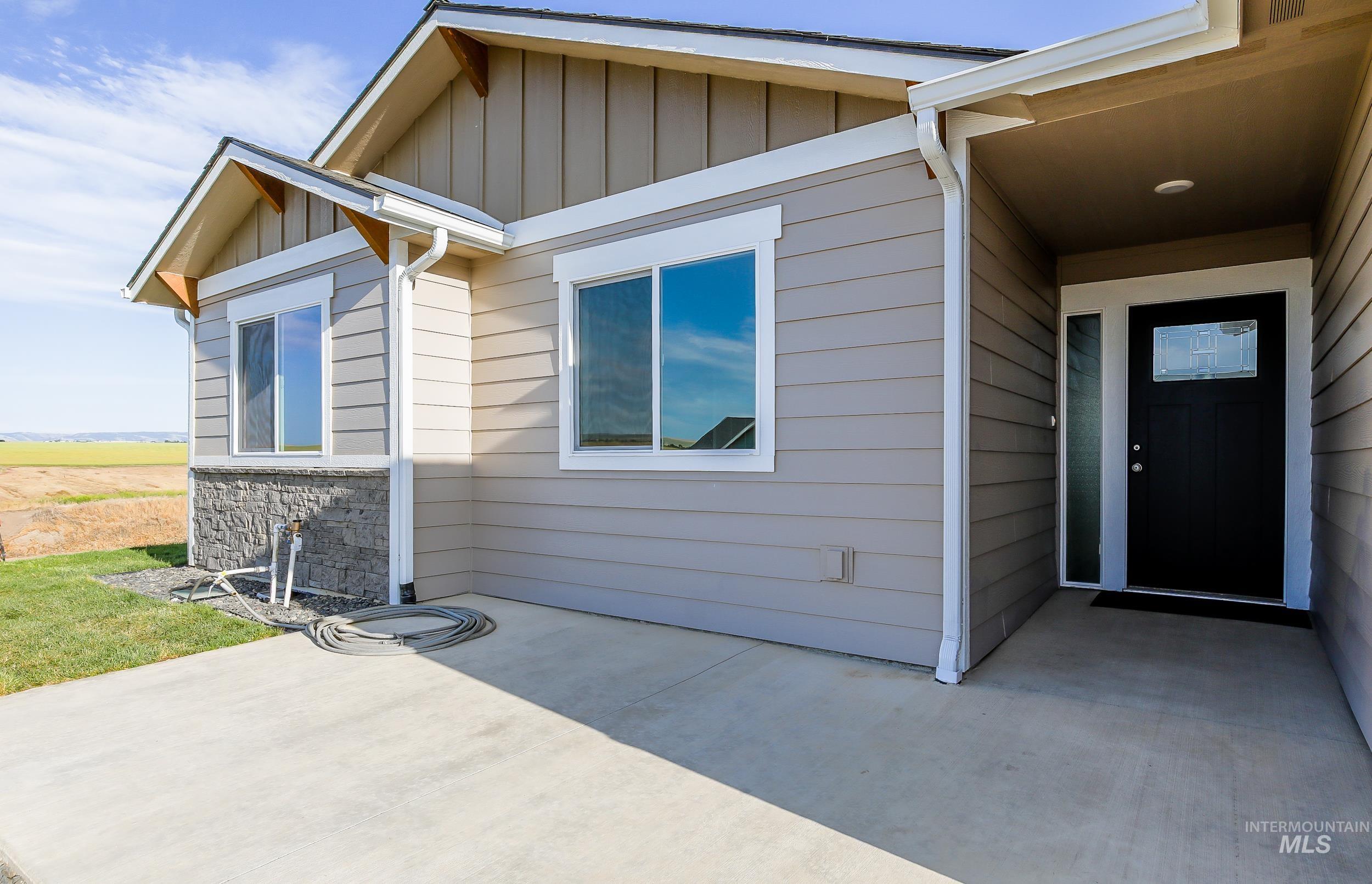 1736 Golden Hills Dr Property Photo 40