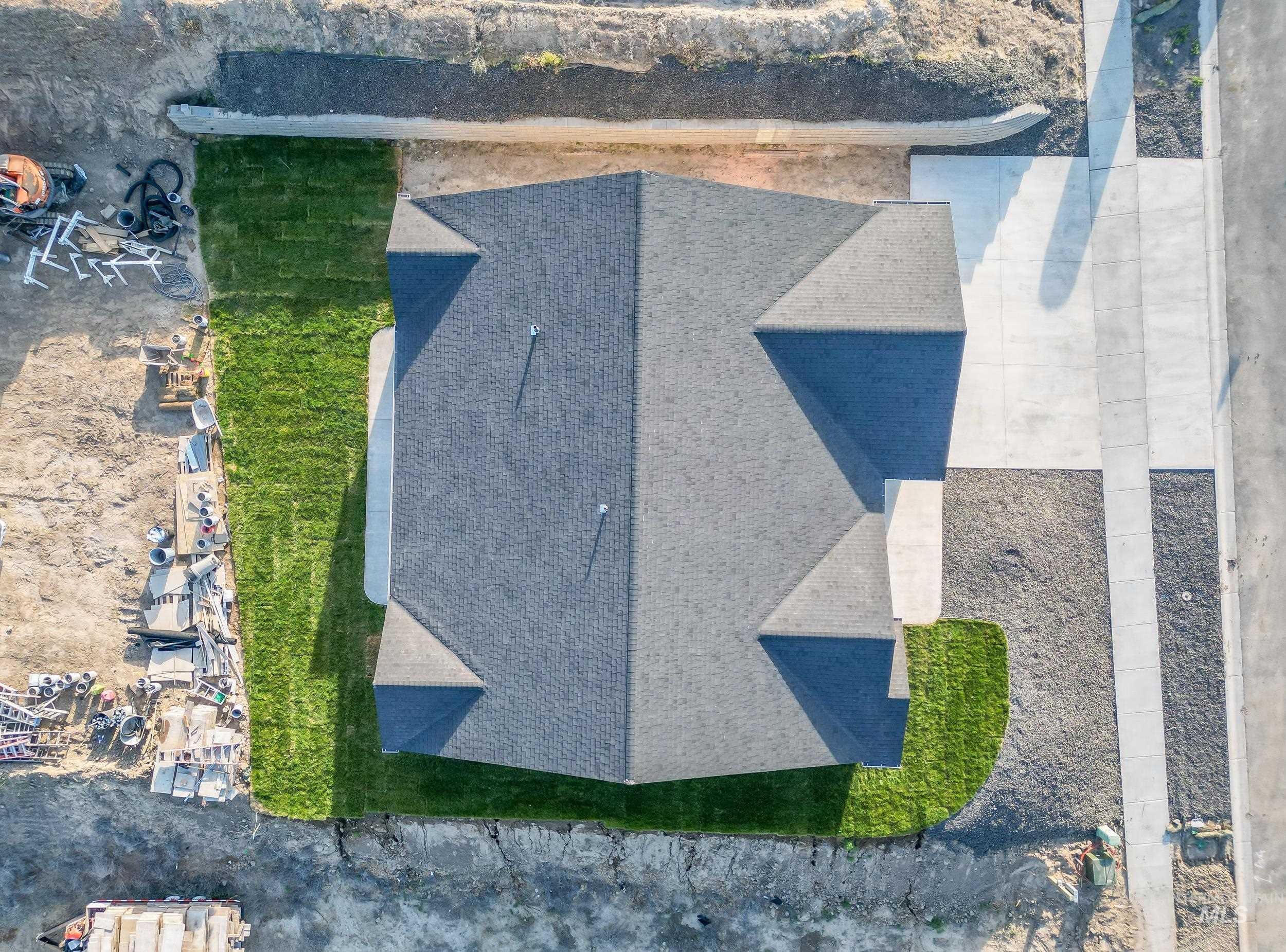 1736 Golden Hills Dr Property Photo 43