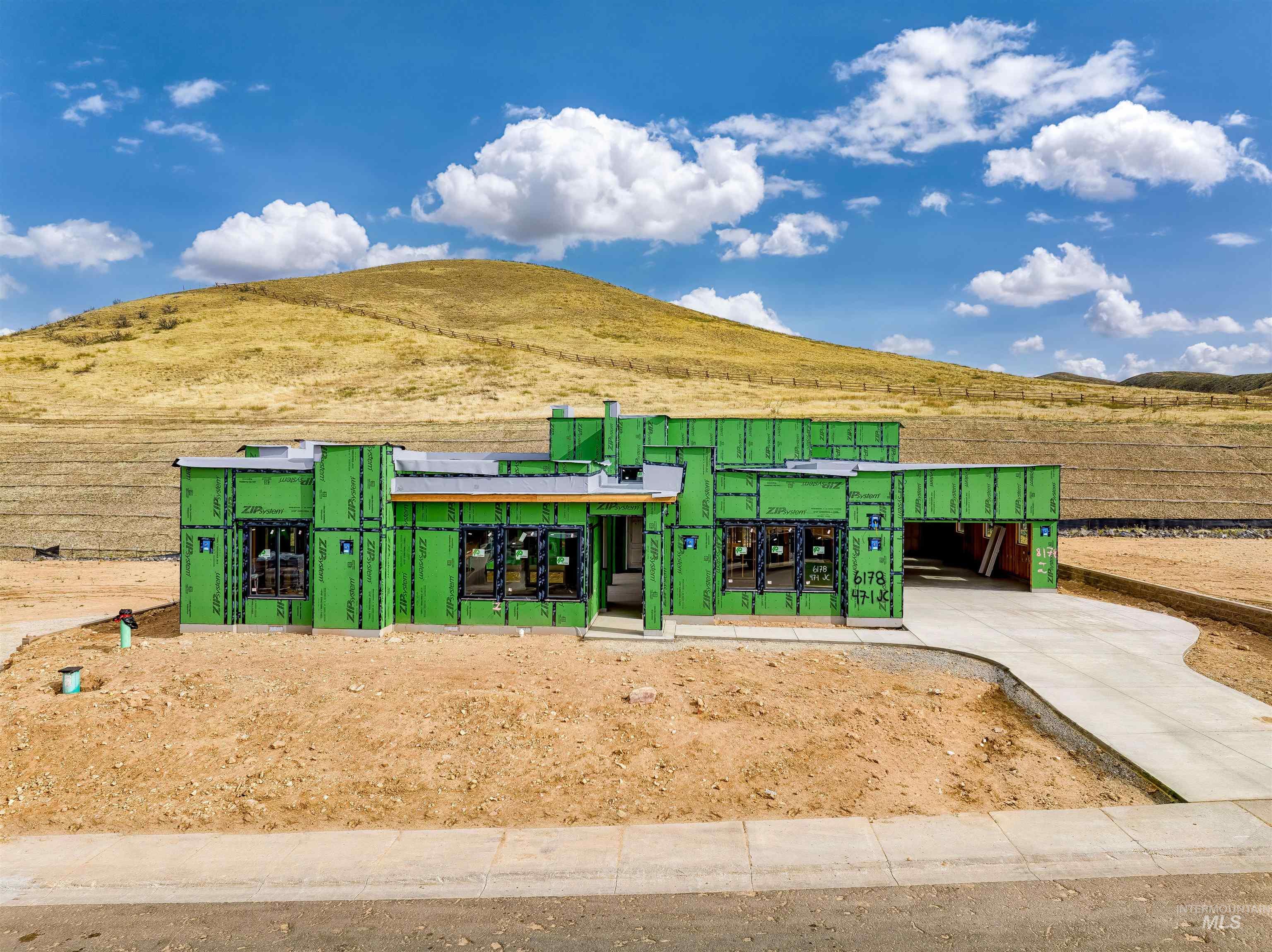 6178 E Prominence Dr. Property Photo 2