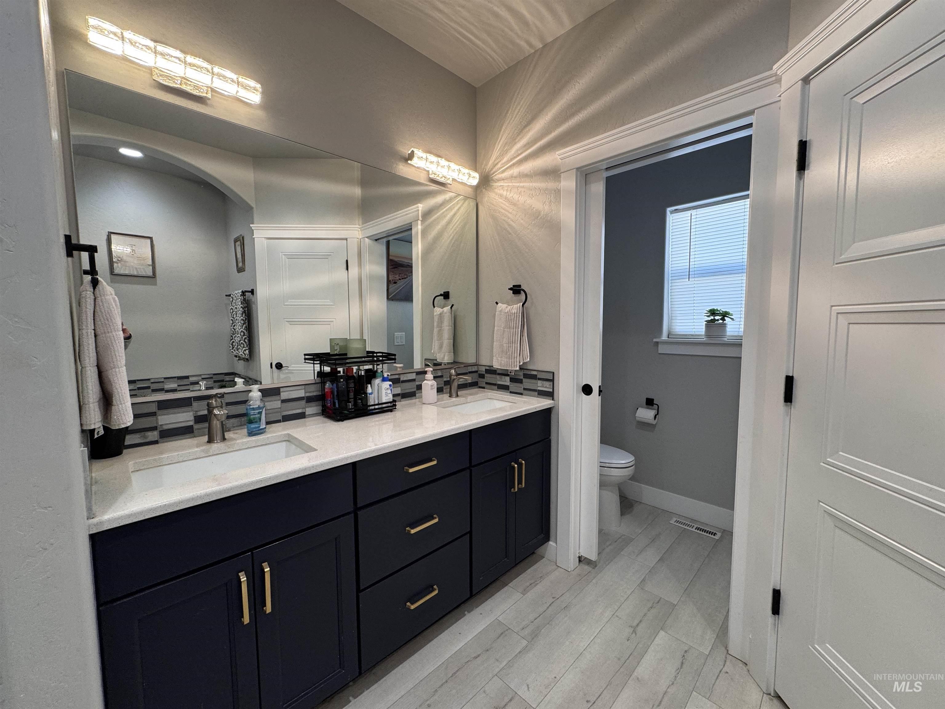 813 Owl Court Property Photo 17