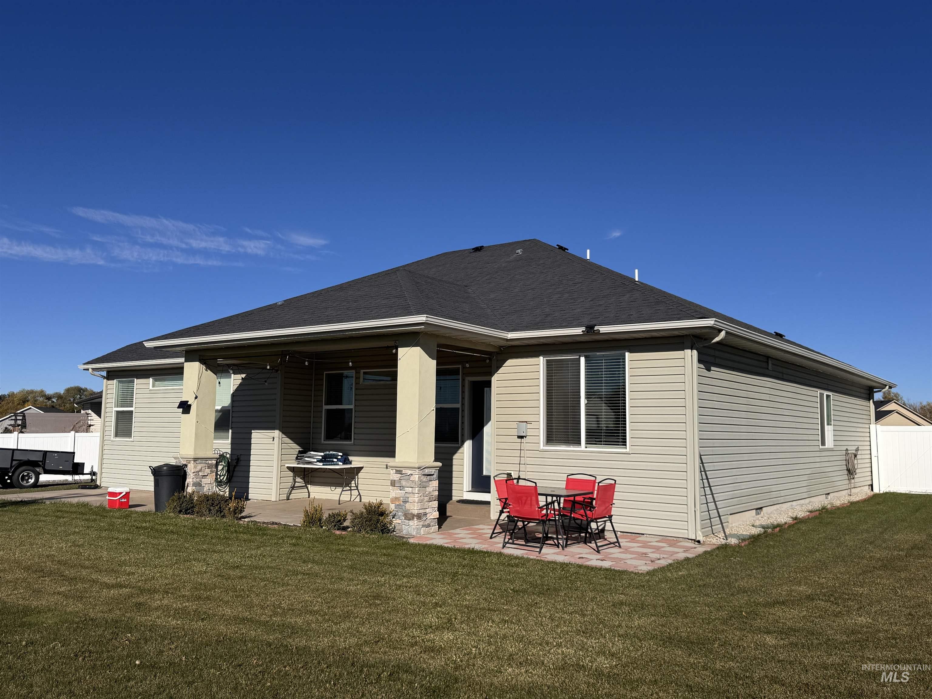 813 Owl Court Property Photo 32