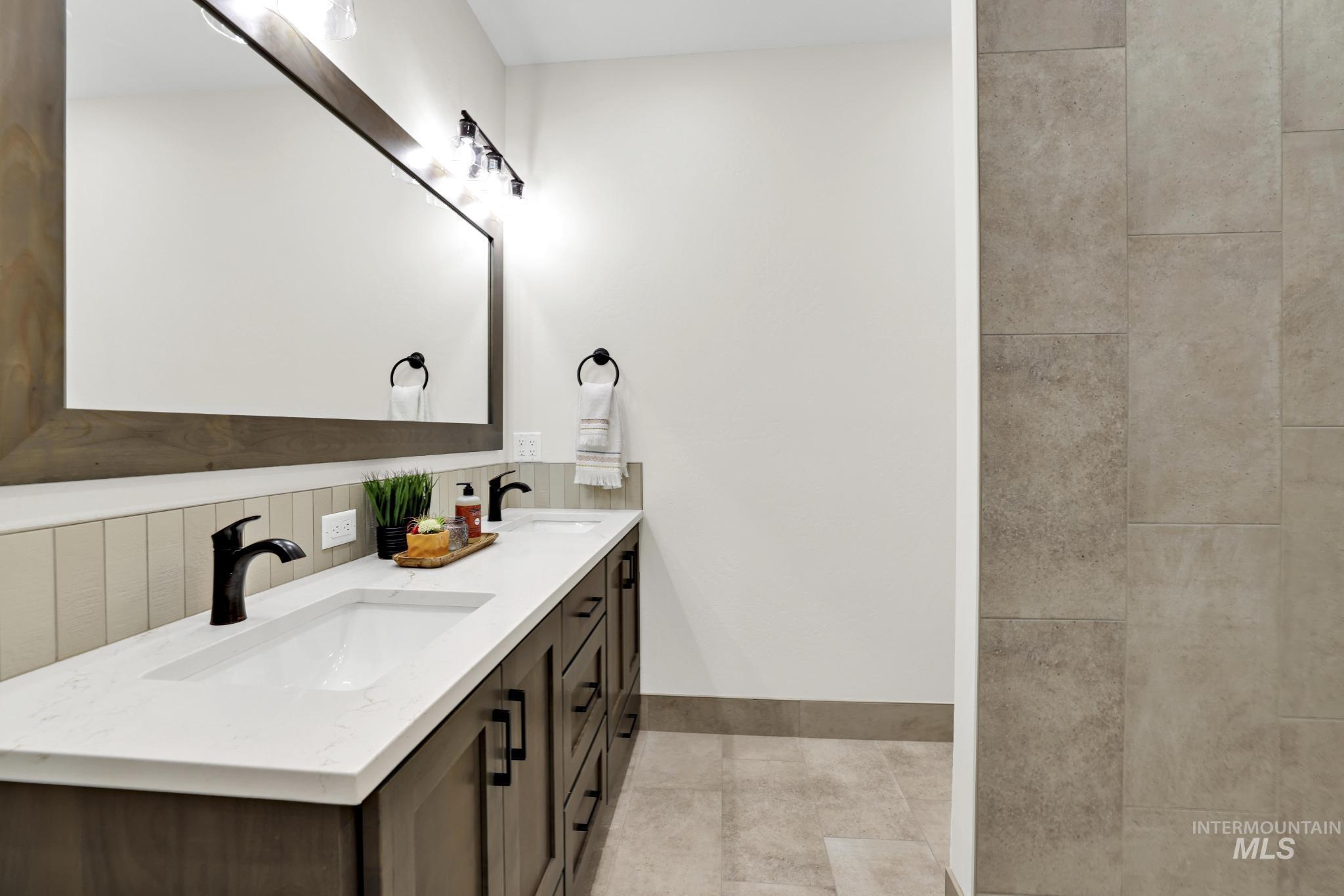 284 Sandi Road Property Photo 16