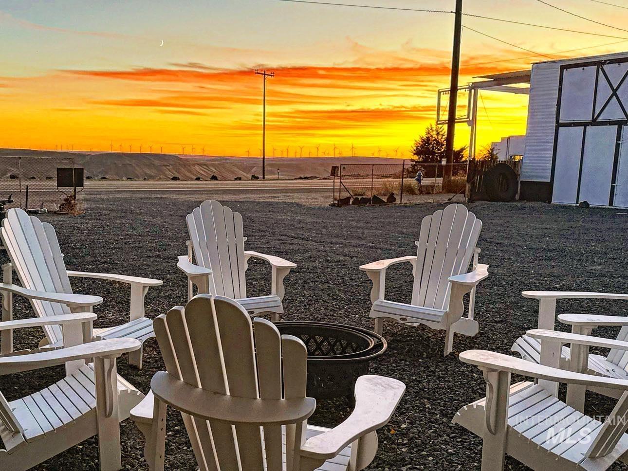 416 W Us Highway 30 Property Photo 9