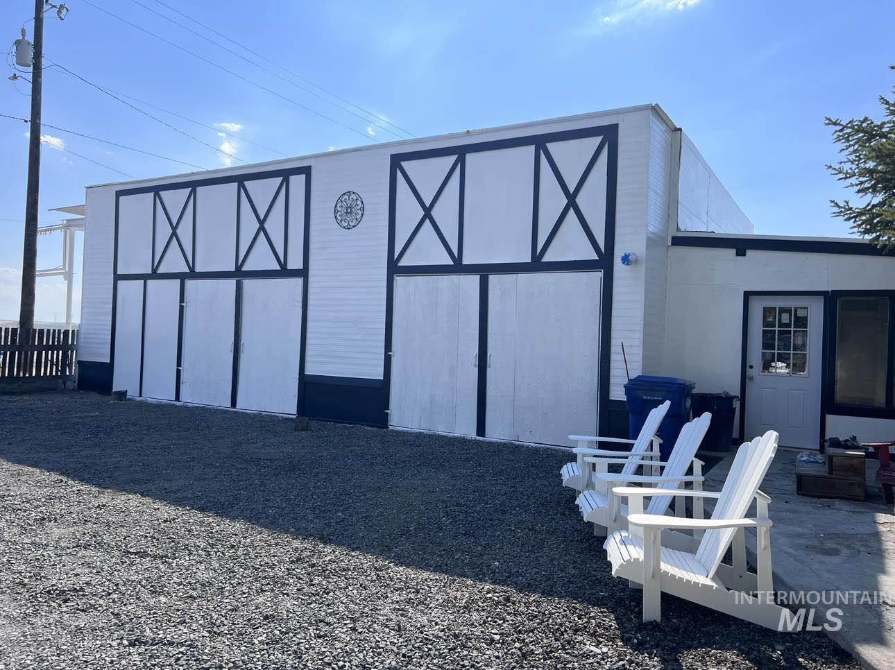 416 W Us Highway 30 Property Photo 15