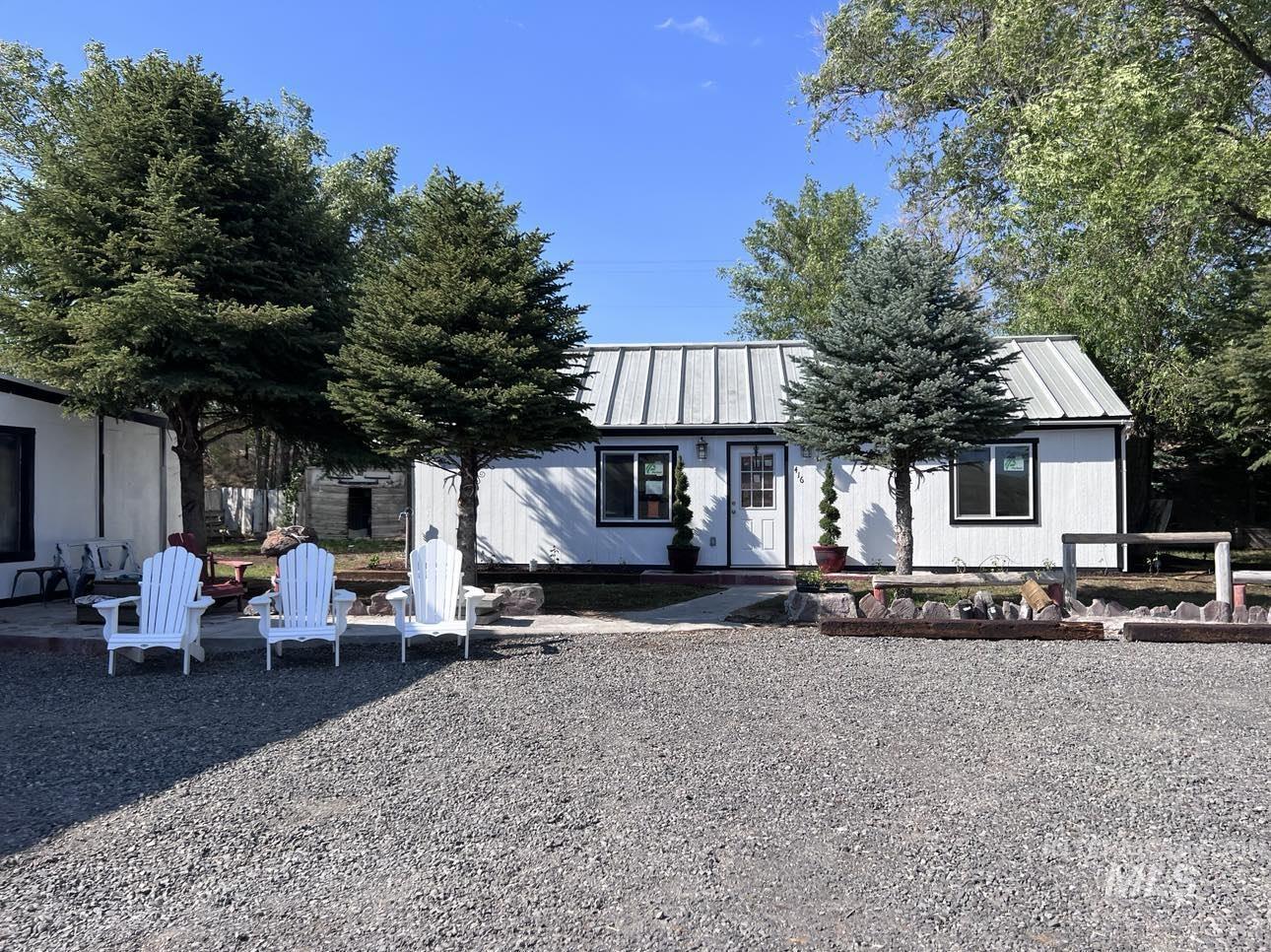 416 W Us Highway 30 Property Photo 16