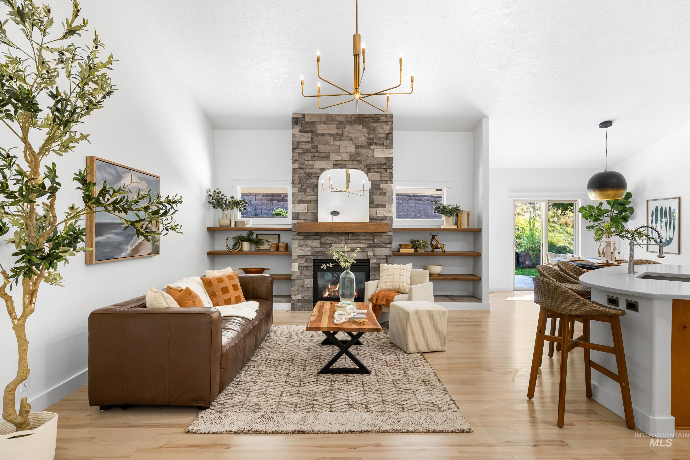 4846 N Arrow Villa Way Property Photo 5