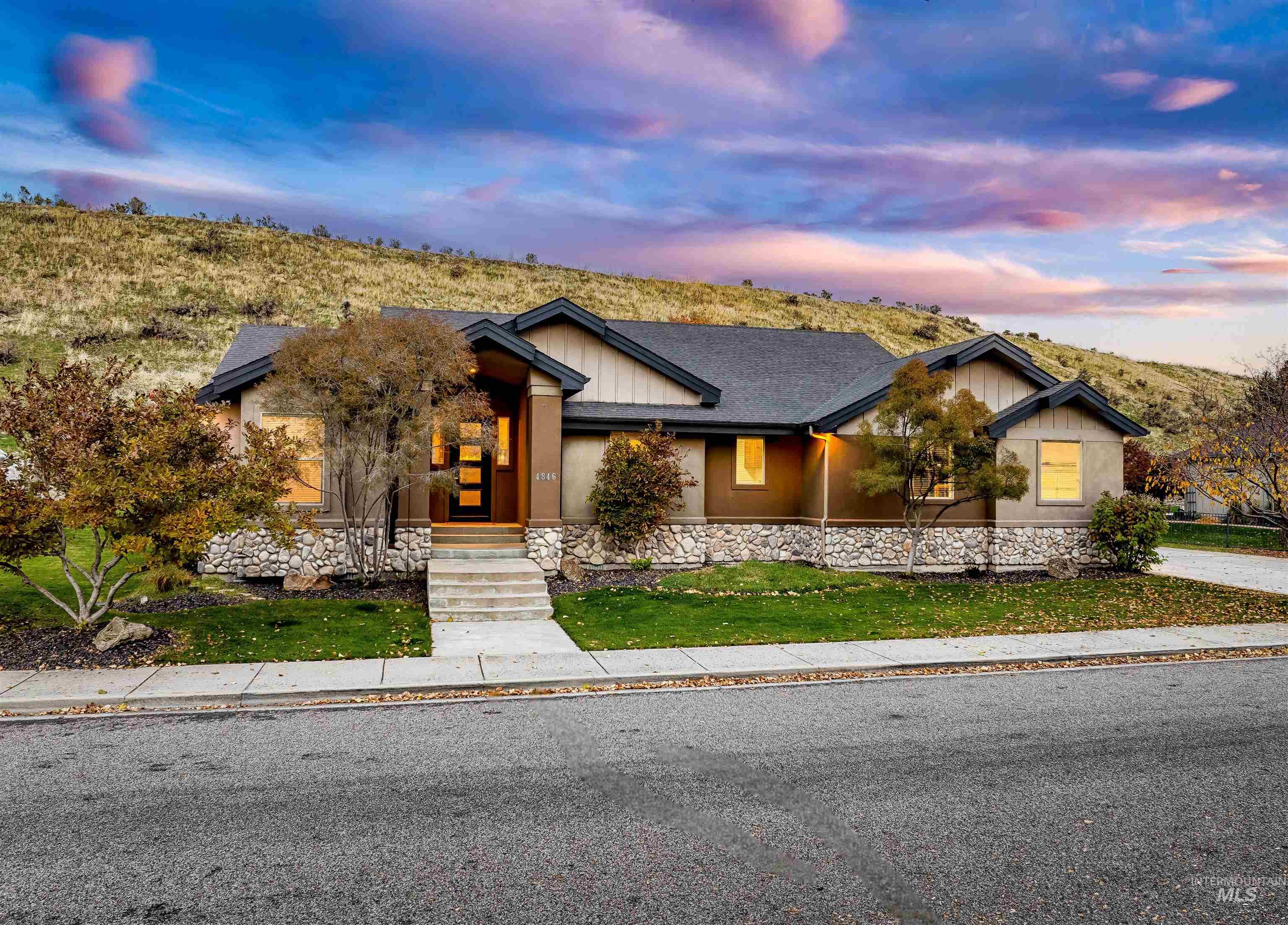 4846 N Arrow Villa Way Property Photo 47