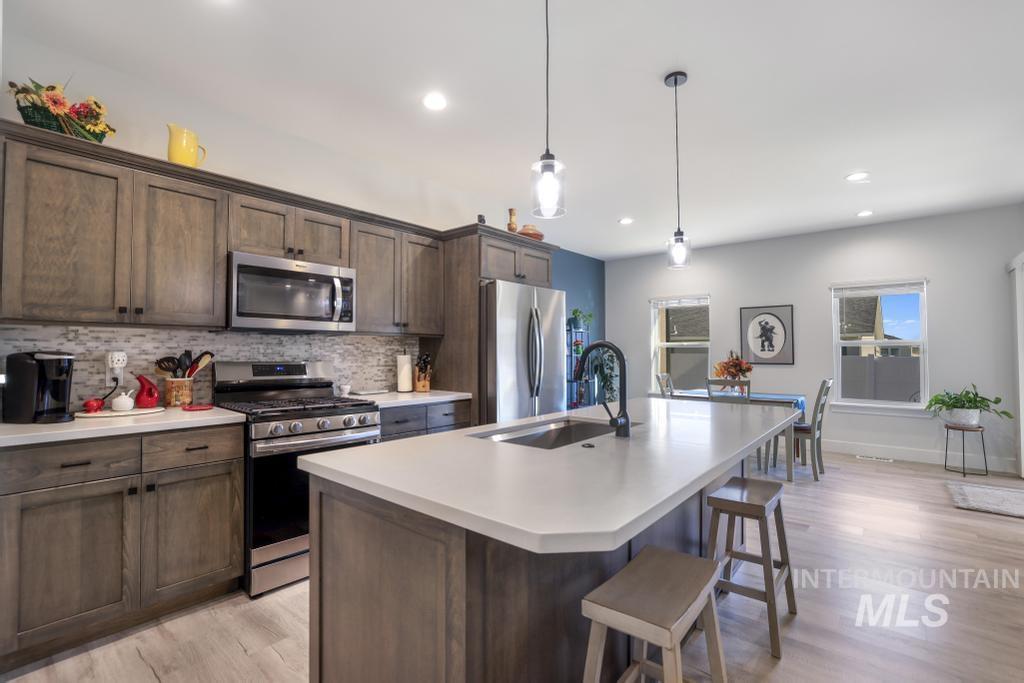 729 Satia Ln. Property Photo 5