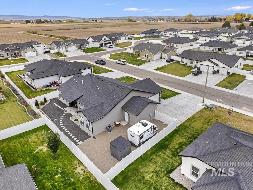 729 Satia Ln. Property Photo 15