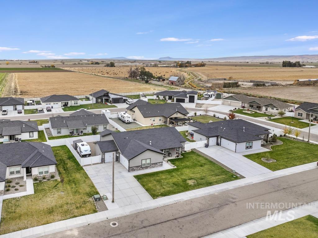 729 Satia Ln. Property Photo 18