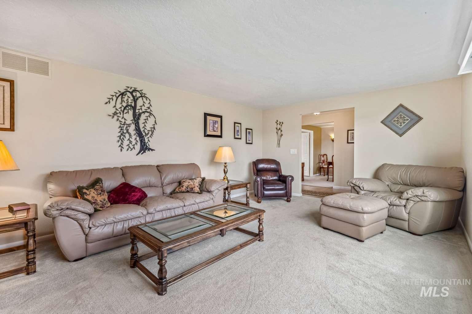 8720 W Cornwall Dr Property Photo 5