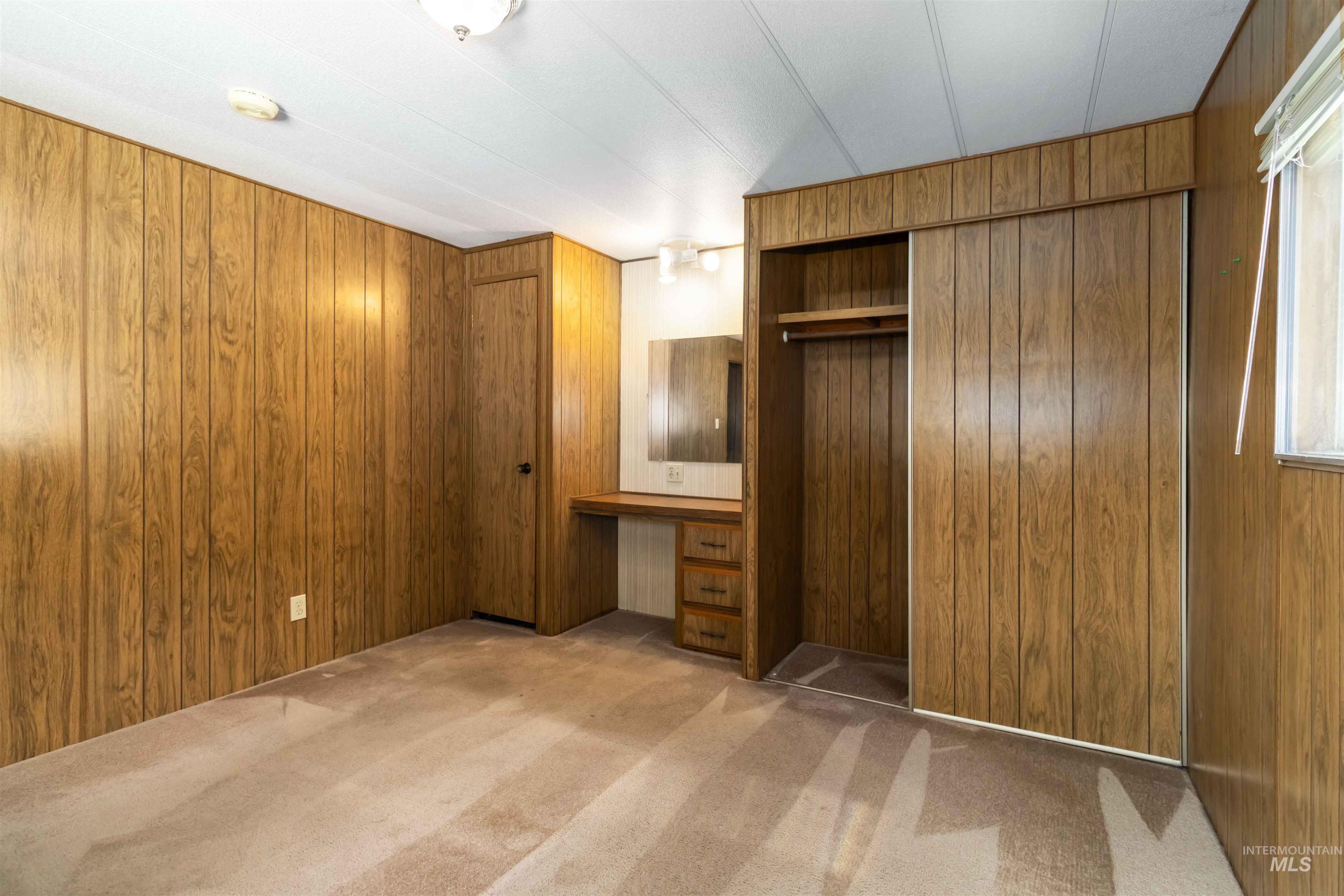 376 Bonanza St Property Photo 26